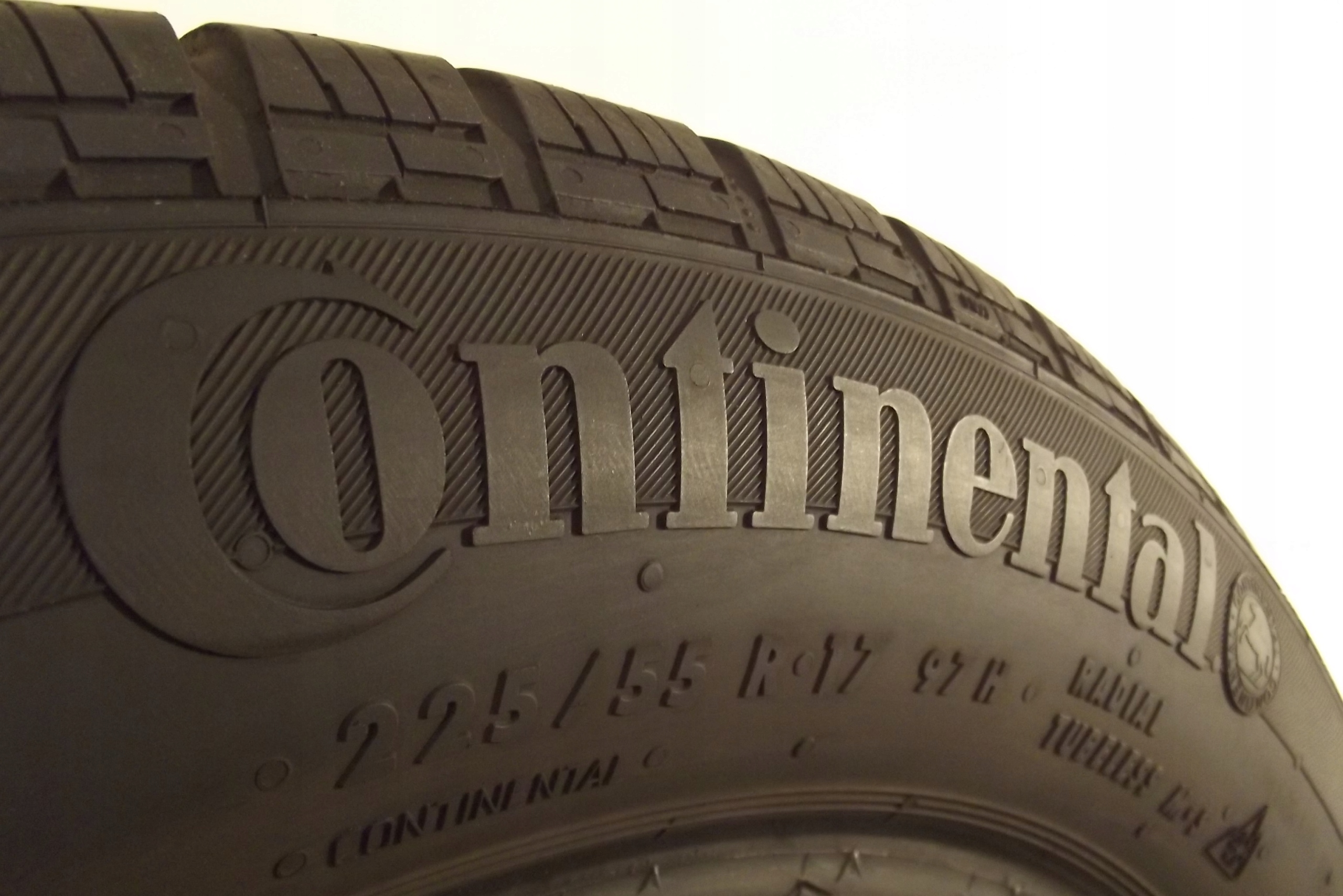 225/55R17 CONTINENTAL ContiWinterCONTACT TS810S Profil opony 55