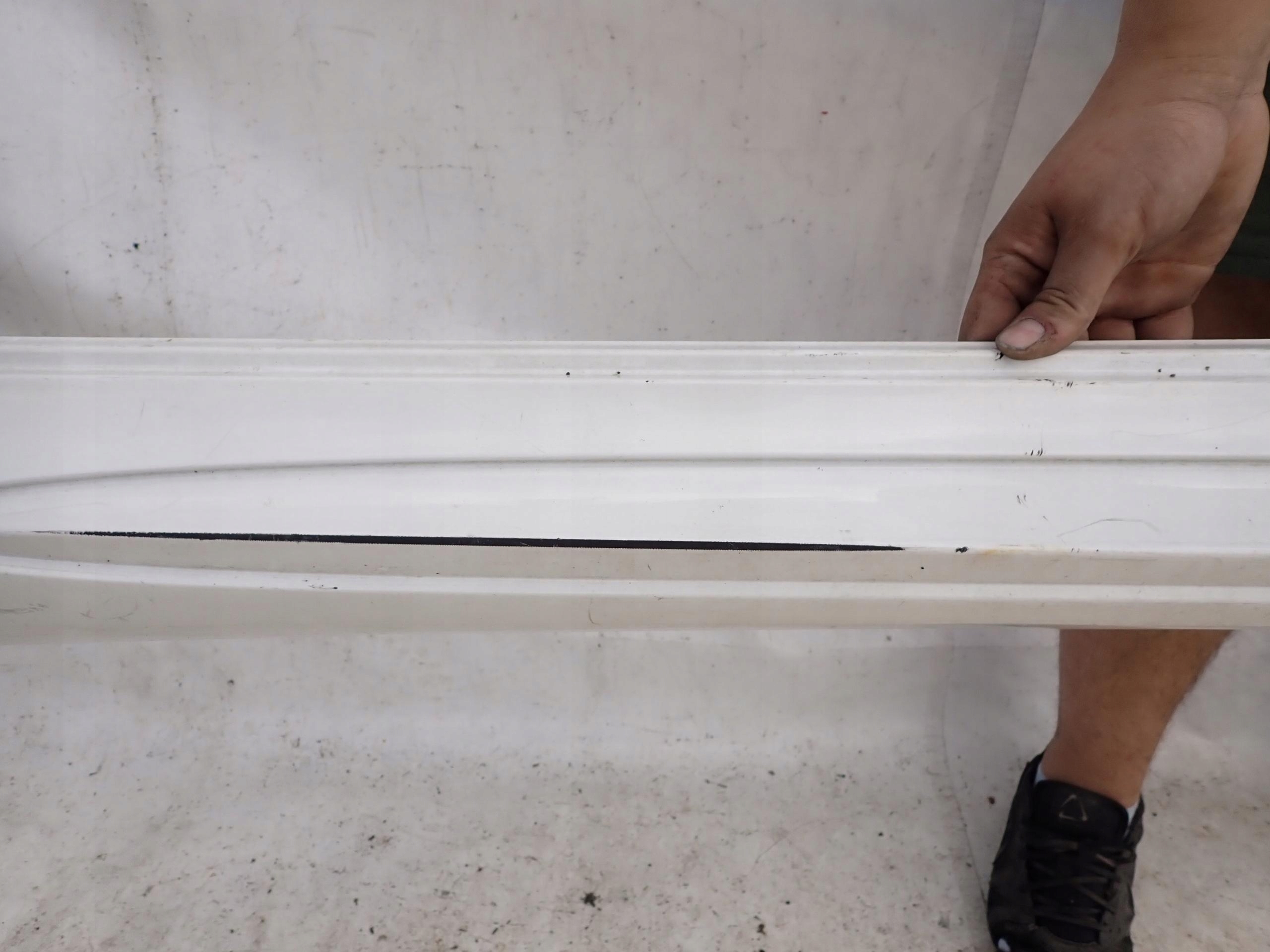 MERCEDES E-KLASA W212 AMG LIFT 13- moulding threshold right
