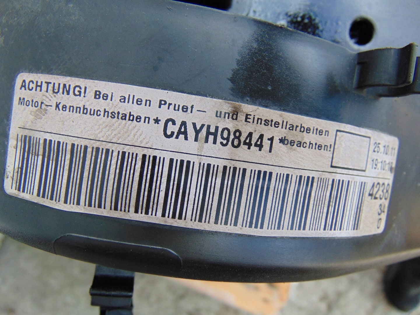 двигатель без навесного vw TOURAN 2010-2015 и другие 1.6 tdi 169 тыс. км.