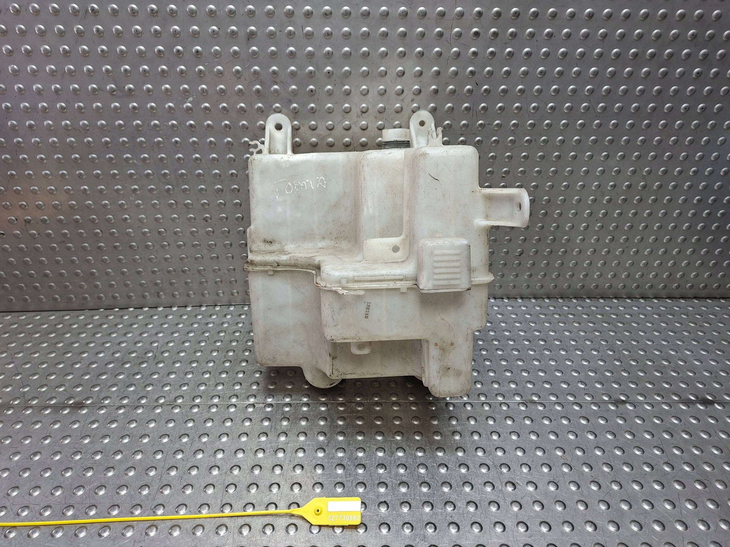 washer fluid tank LEXUS RX 03-08 HLC-33068