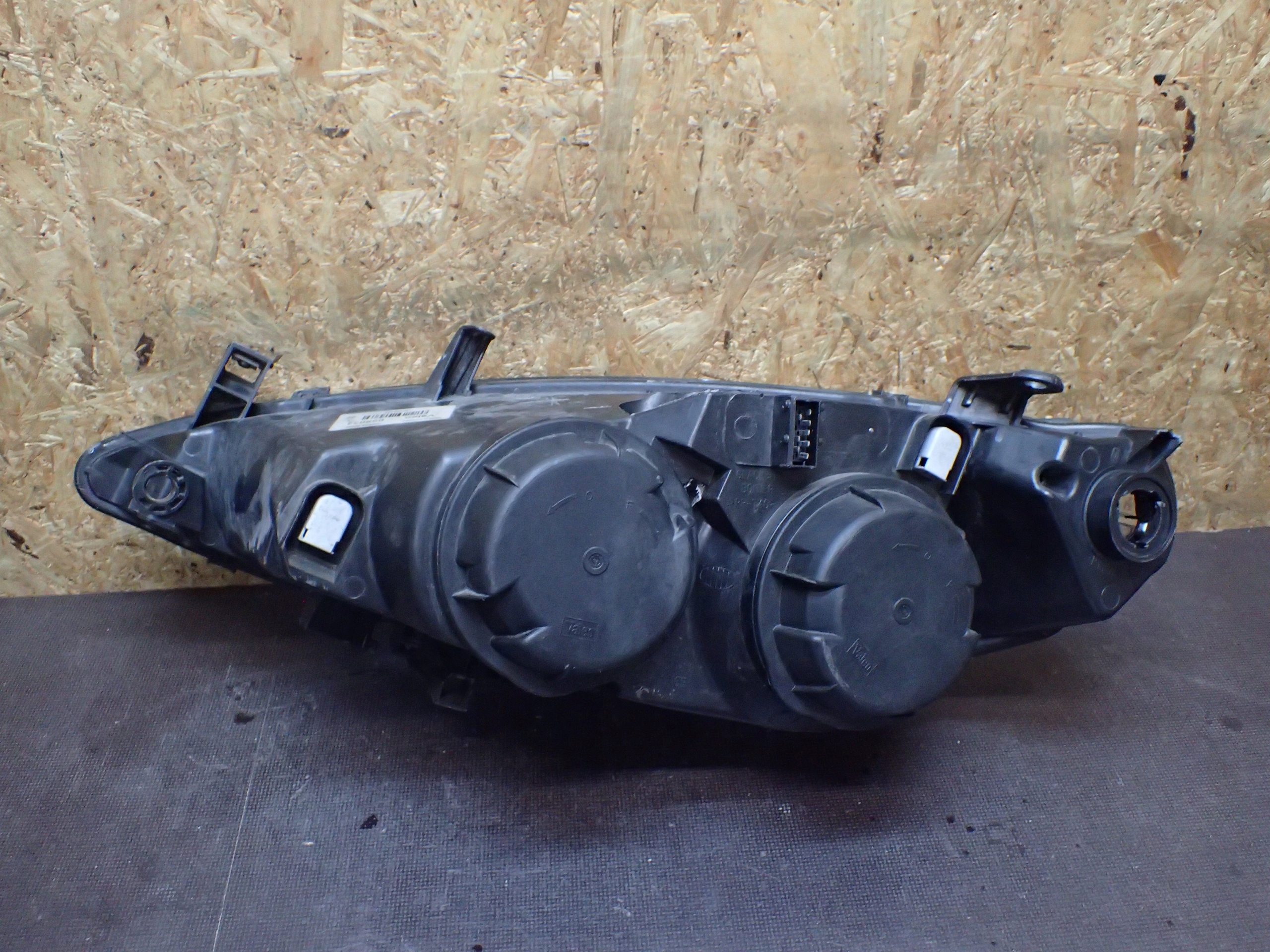 LIGHT FRONT RIGHT PEUGEOT 307 01-04 088033