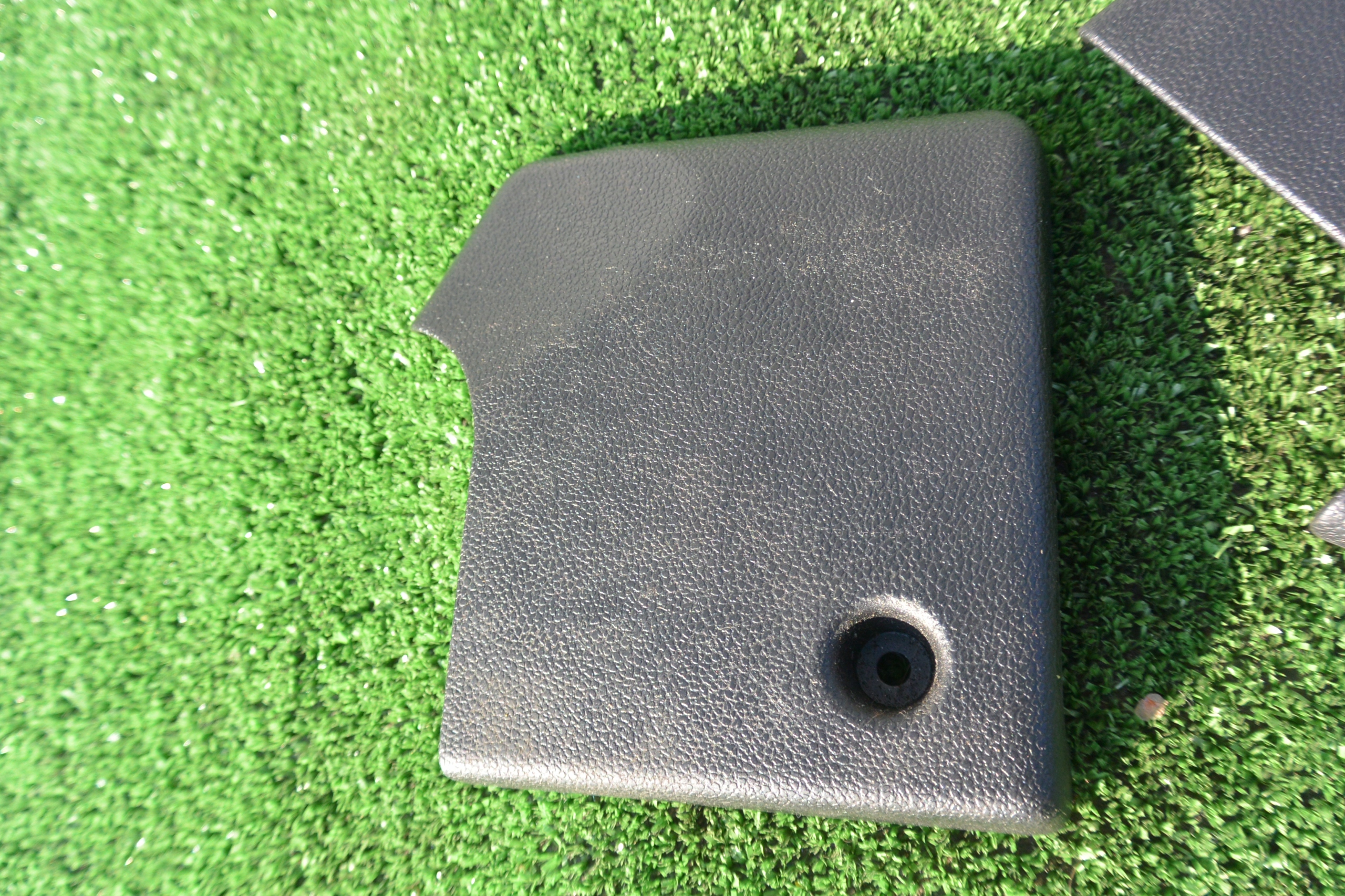 BLENDE ABDECKUNG VERSCHLUSSSTOPFEN SITZ KPL MERCEDES GL ML 164
