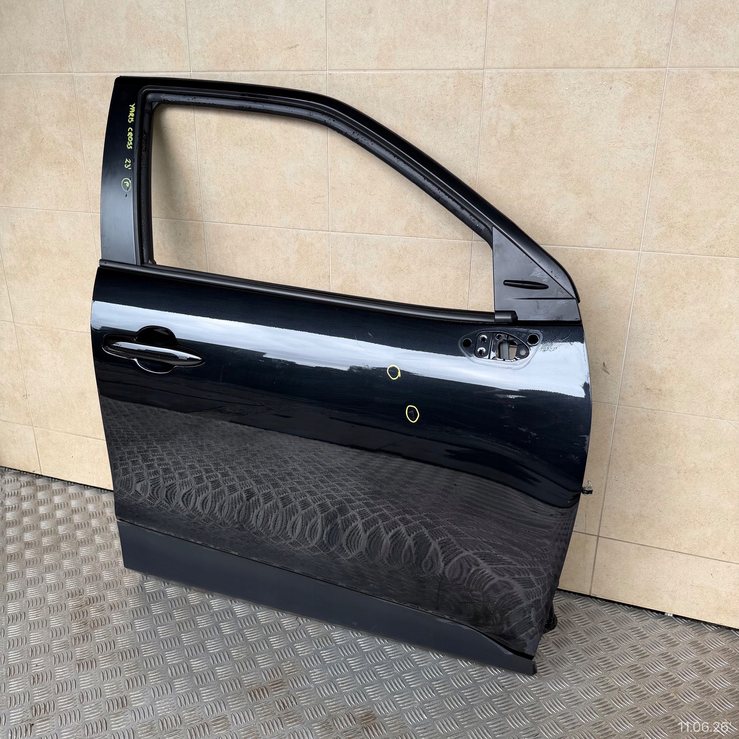 door front right TOYOTA YARIS CROSS 2023 ROK