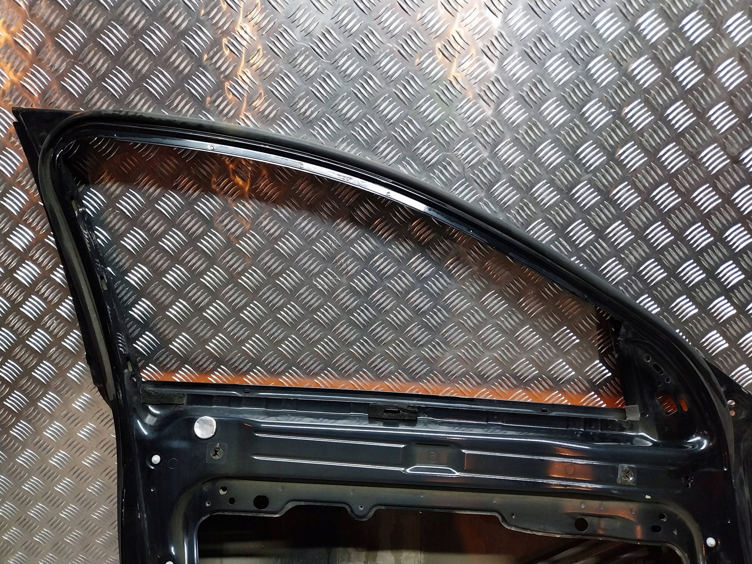 door front left VOLVO V70 III 07