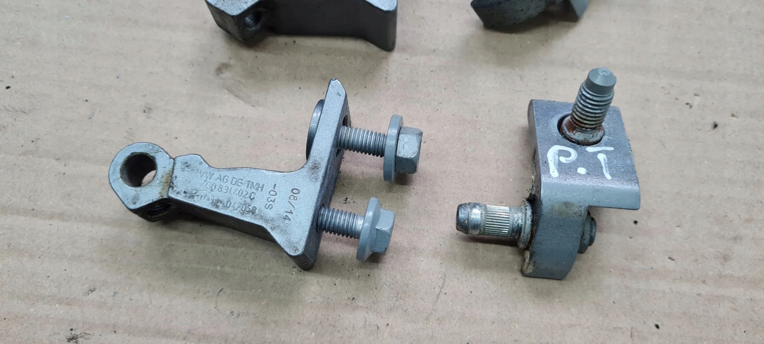 A6 C7 4G hinge hinges door right right rear part LY7G