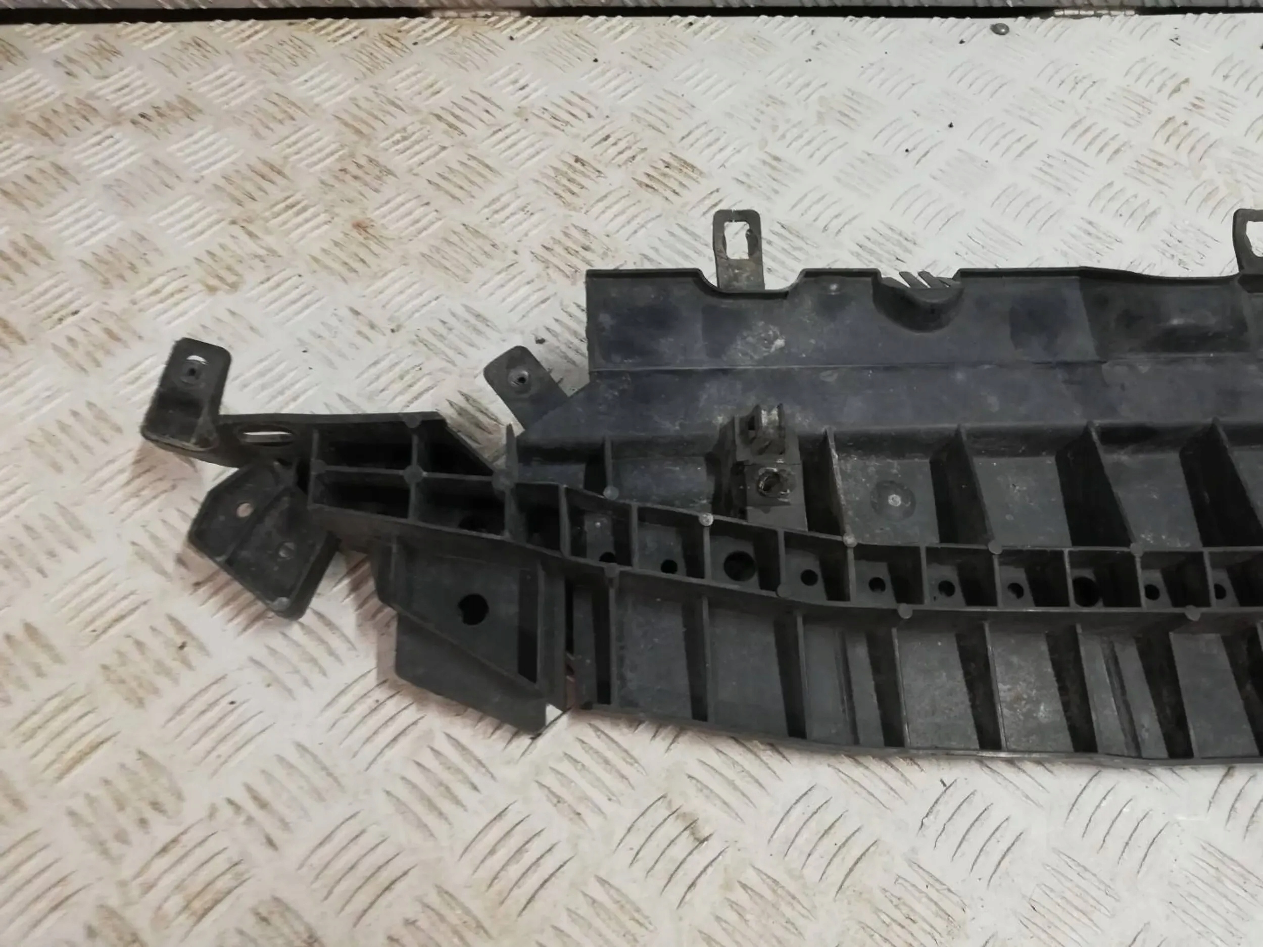 MM OSŁONA PŁYTA POD ZDERZAK C3 II DS3 9683447280 Numer katalogowy części 9683447280