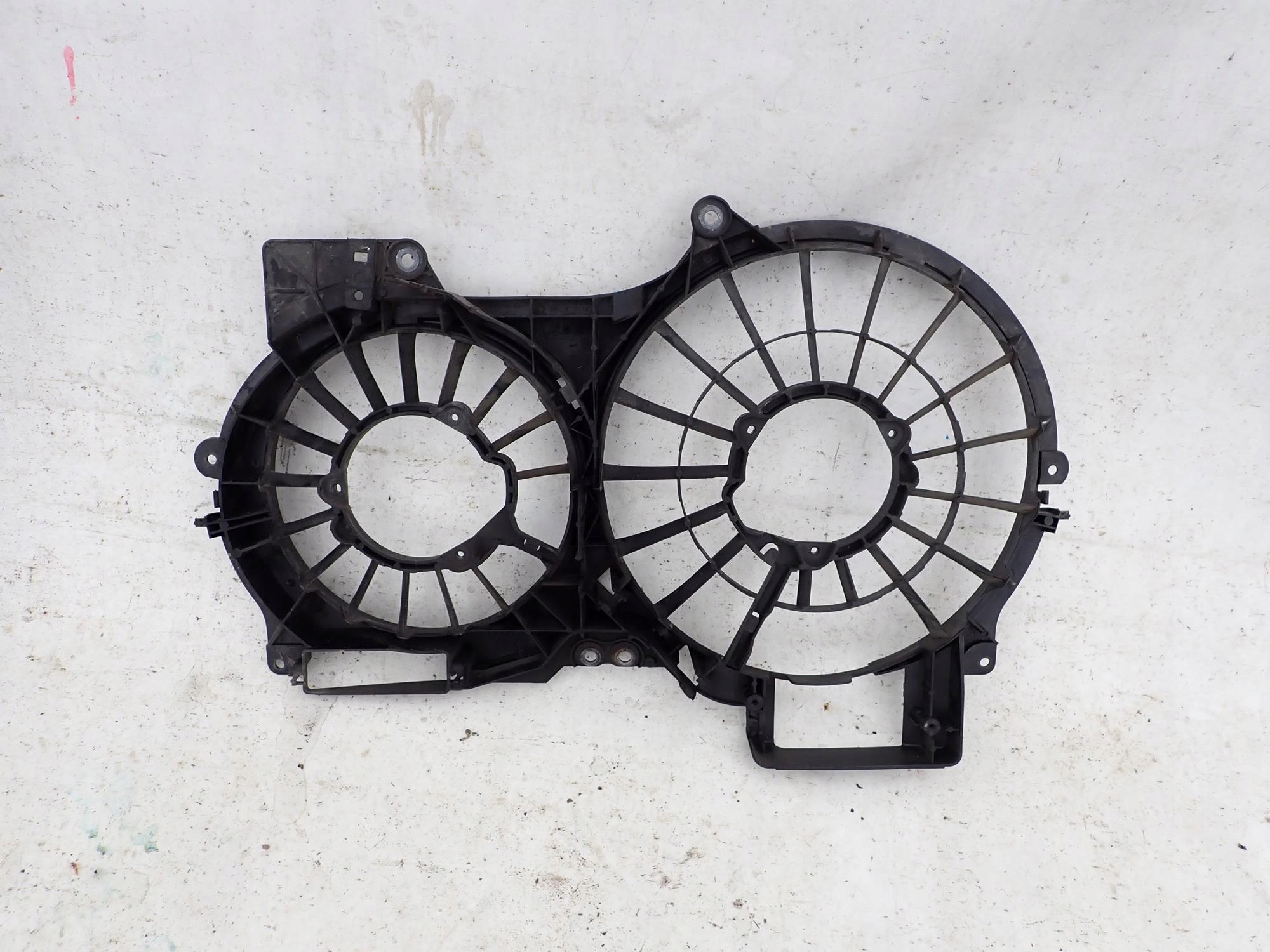 AUDI A6 C6 4F 04-11 kryt obal WIATRAKOW ventylátorov