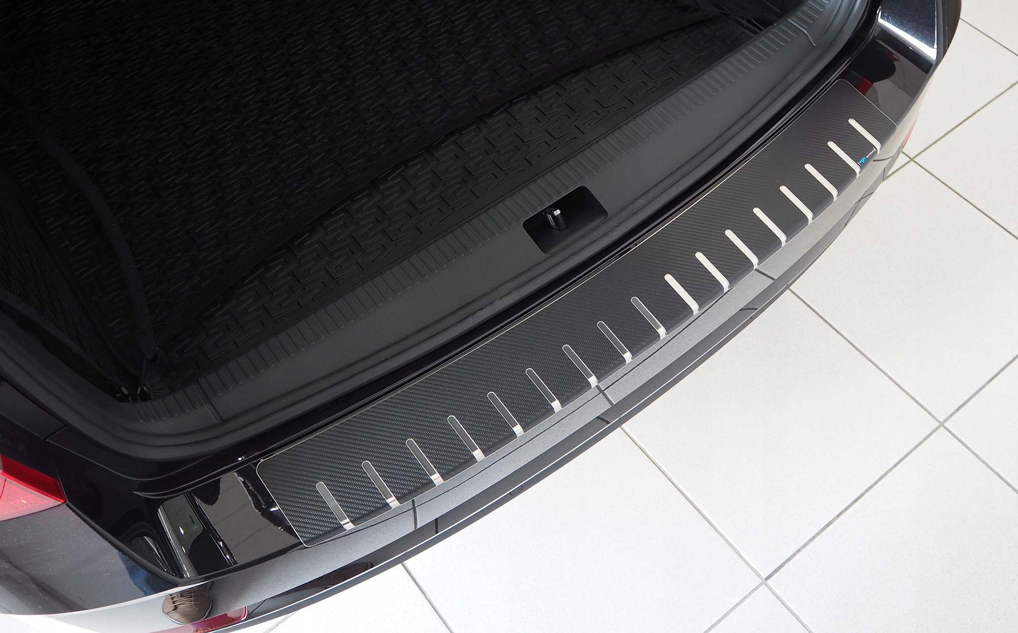 LISTWA NA ZDERZAK NAKŁADKA VW PASSAT B8 KOMBI EAN (GTIN) 5903816330192