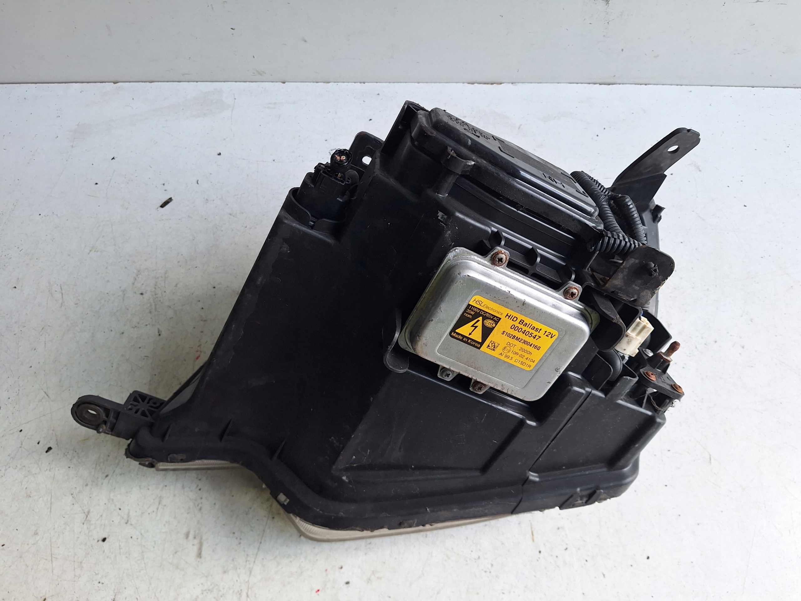 OPEL ANTARA LIFT 10-15 light right XENON UK
