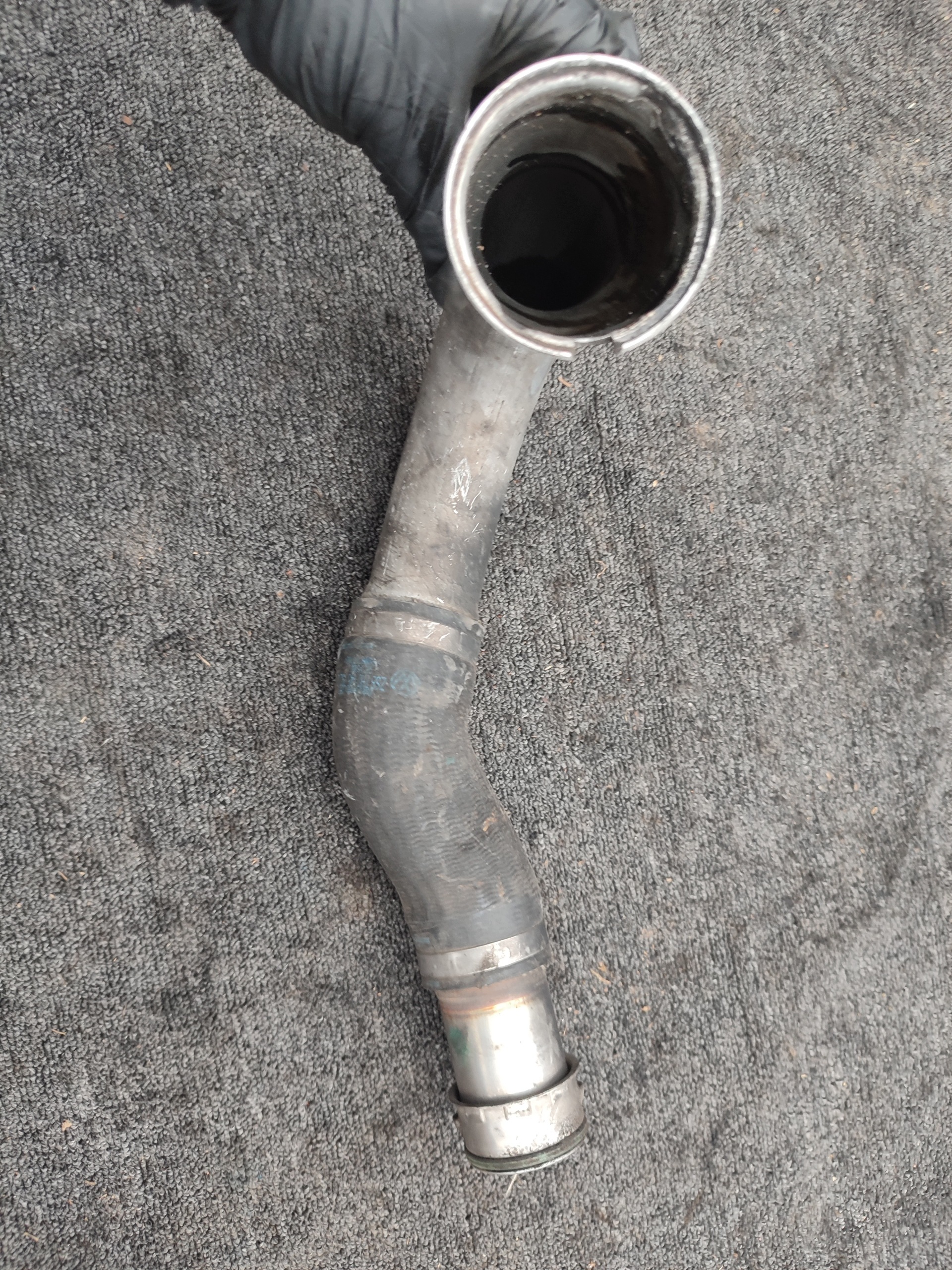 hadice trouba intercoolera VOLKSWAGEN T5 2.5 TDI 7H0145792D