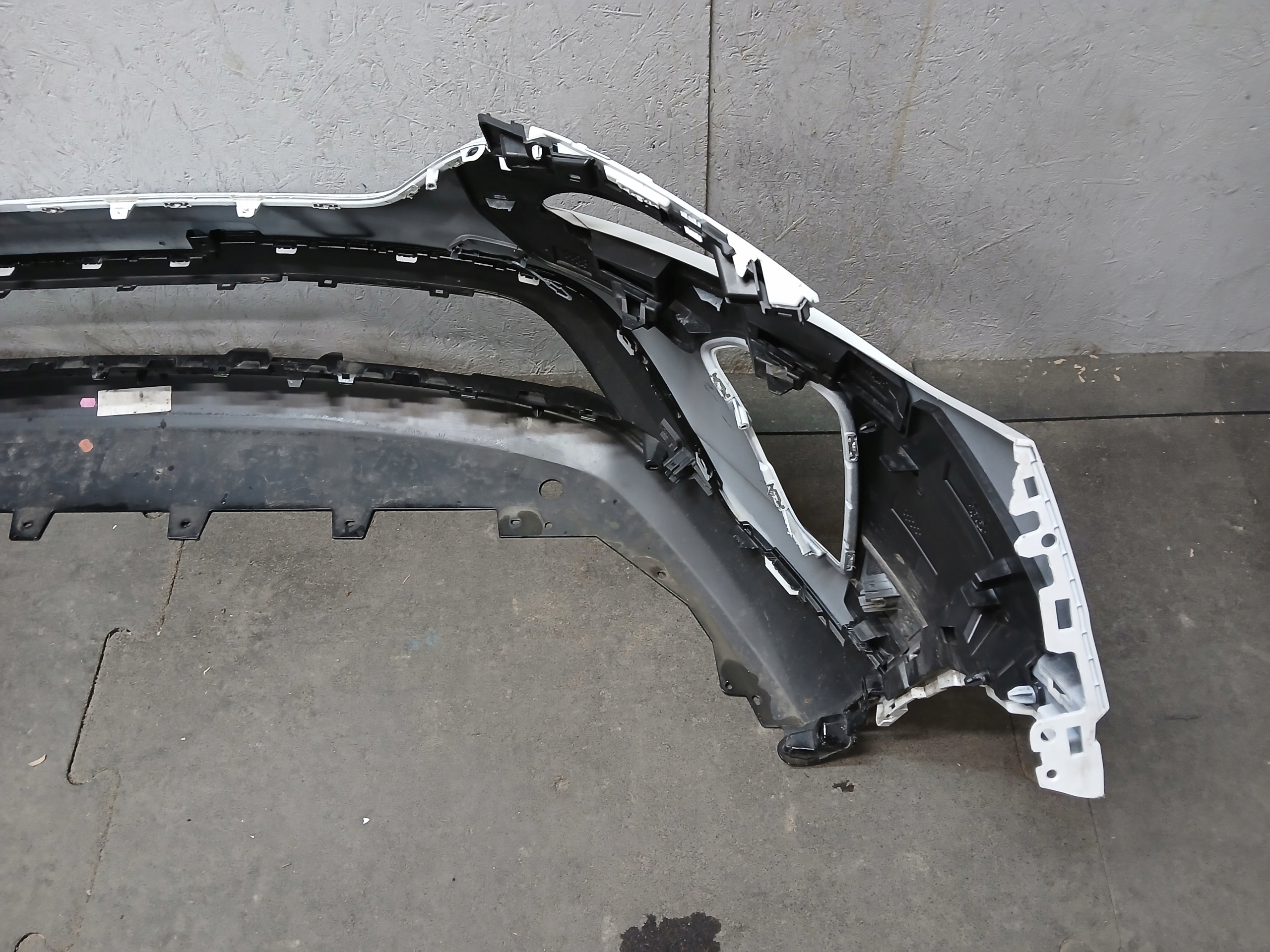 bumper front RENAULT AUSTRAL