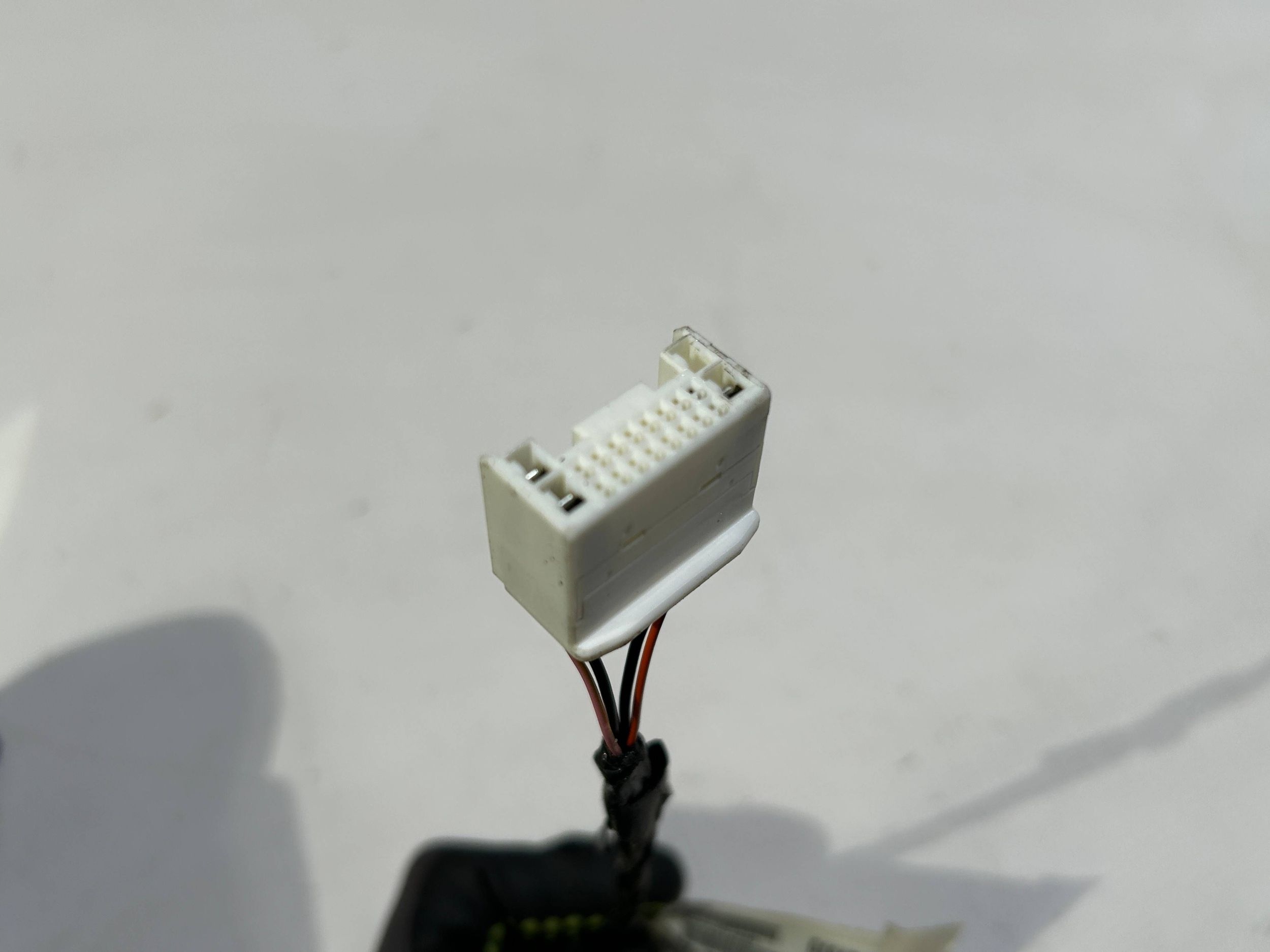 rear-view mirror inner sensor changes of the lights Dodge Durango 2014