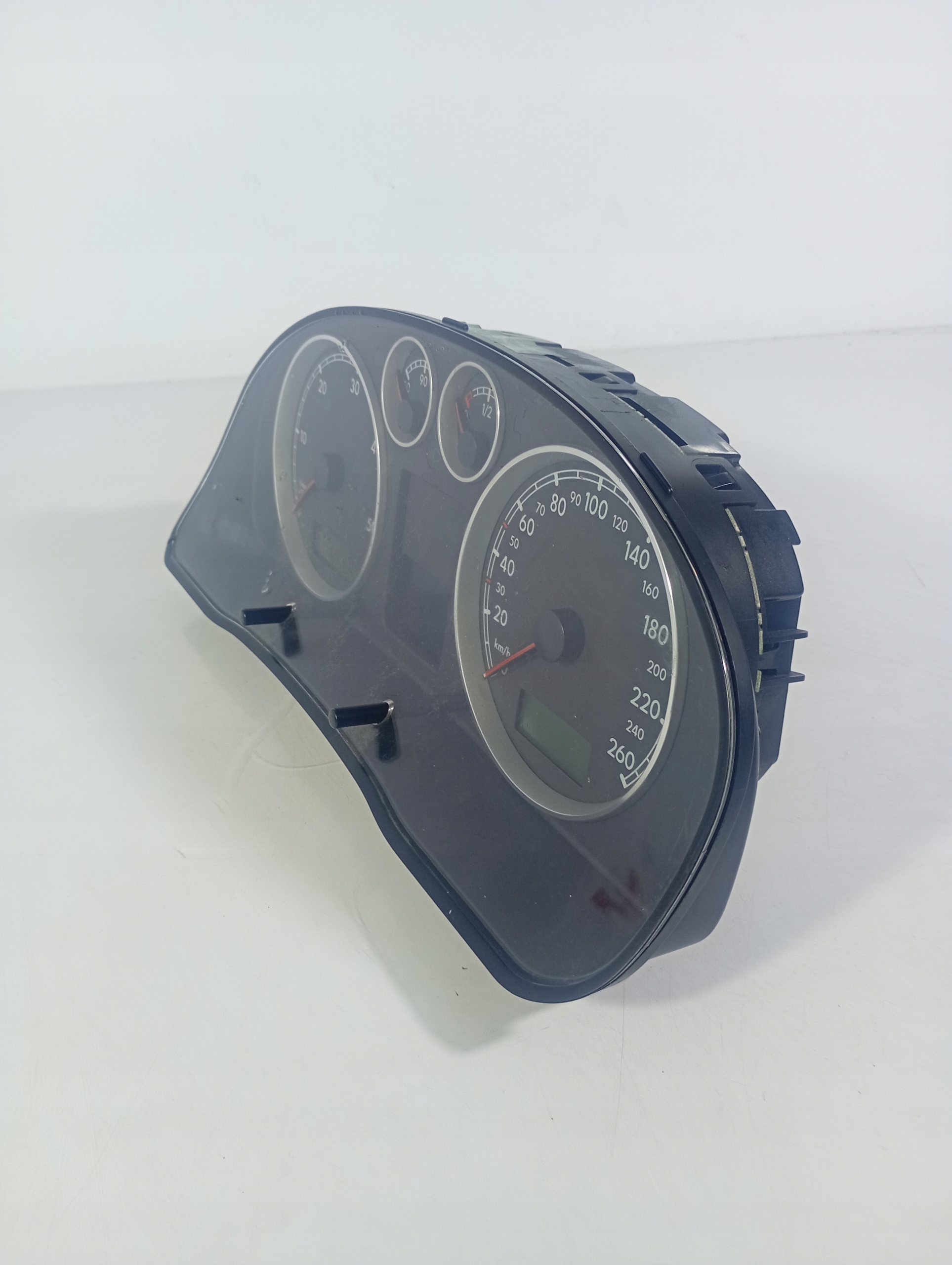 VW PASSAT B5 FL 00-05 dials dials tachometer OE Z7Z0C8226032