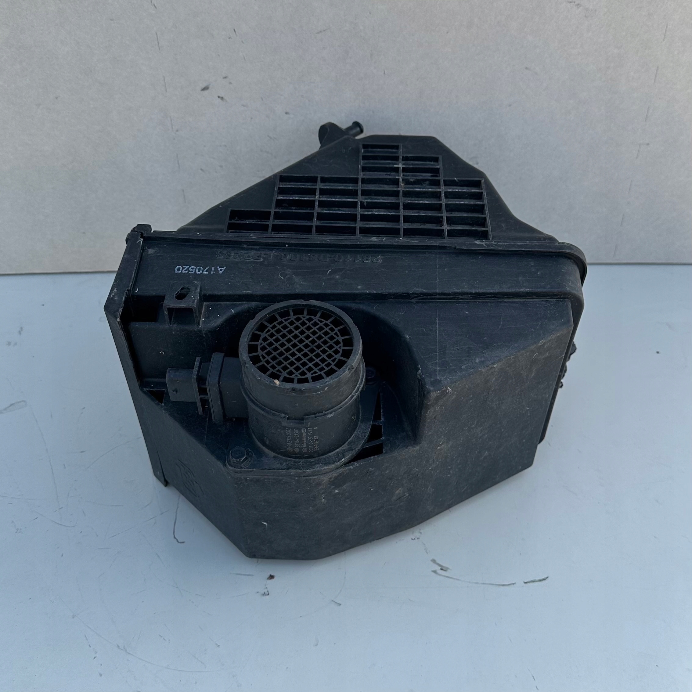 Gehäuse filter luft HYUNDAI TUCSON II 28110-D3100