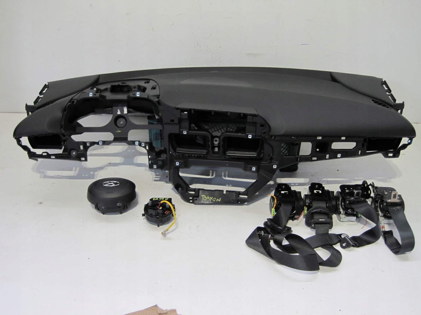 dashboard HYUNDAI BAYON
