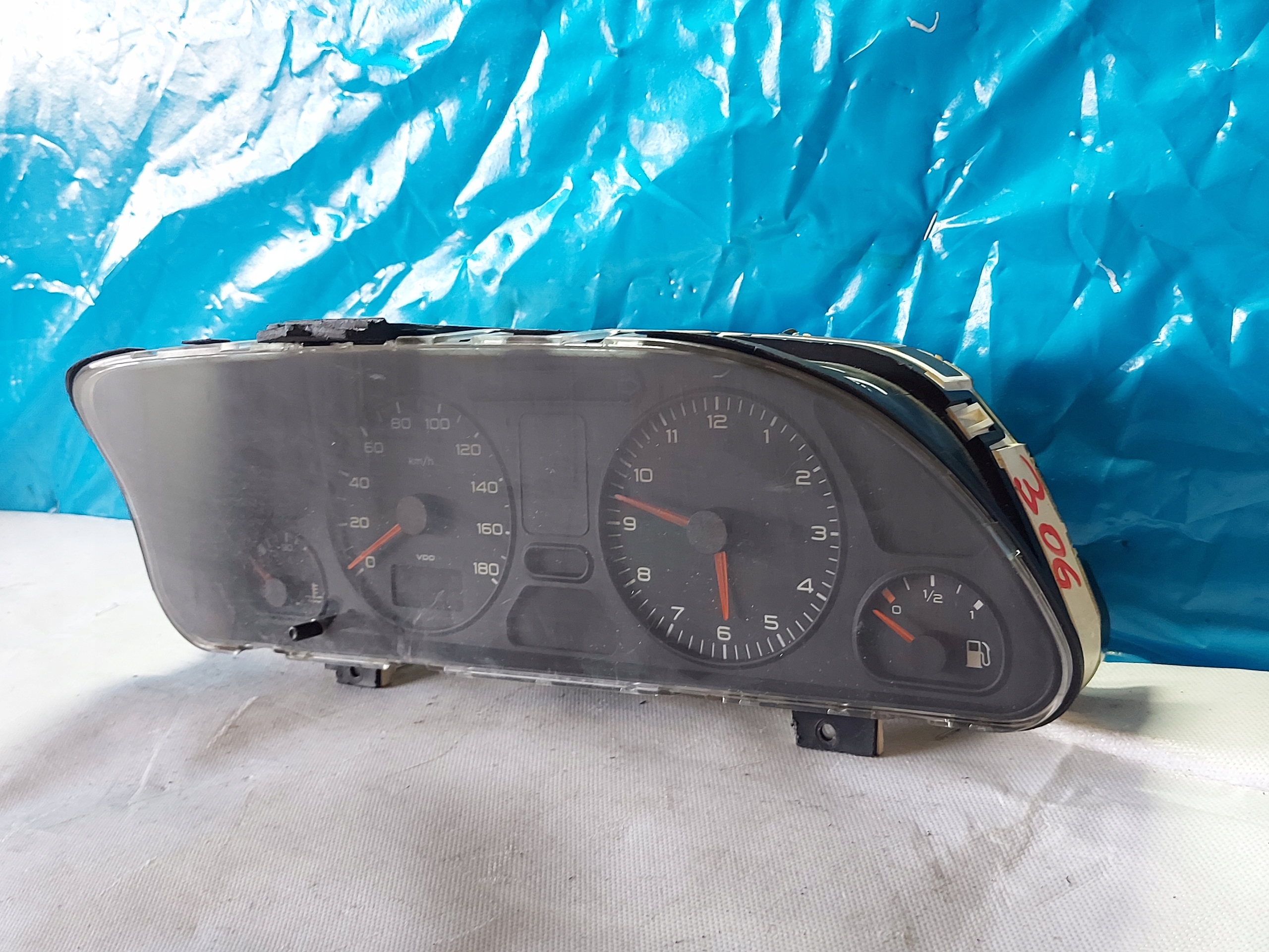 dials clock PEUGEOT 306 1.4 B 81115530
