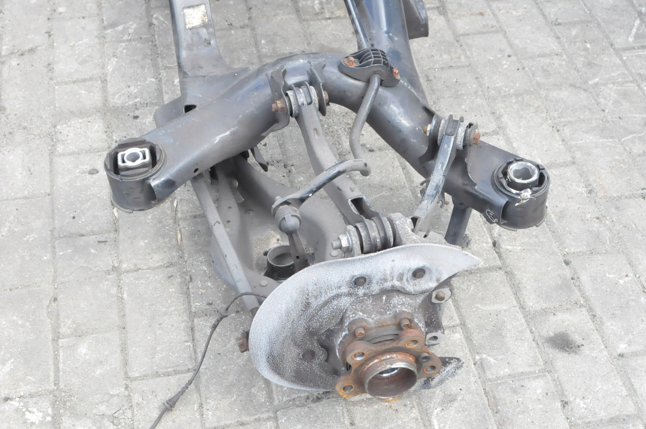 BMW G20 2.0 ZAWIESZENIE BELKA TYŁ 8837927 22R Jakość części (zgodnie z GVO) O - oryginał z logo producenta pojazdu (OE)