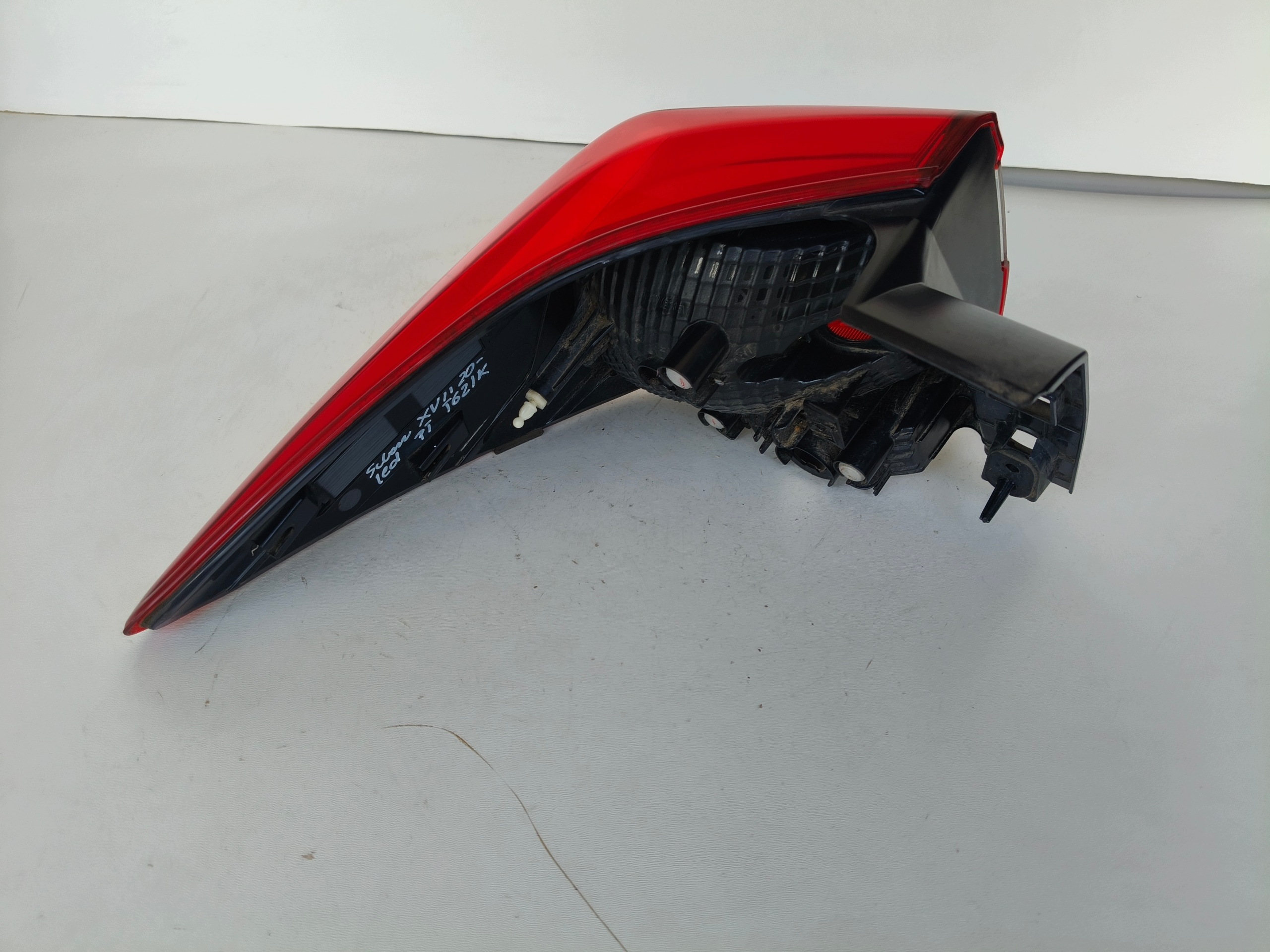 light right rear SUBARU XV II 20- LIFT LED T62
