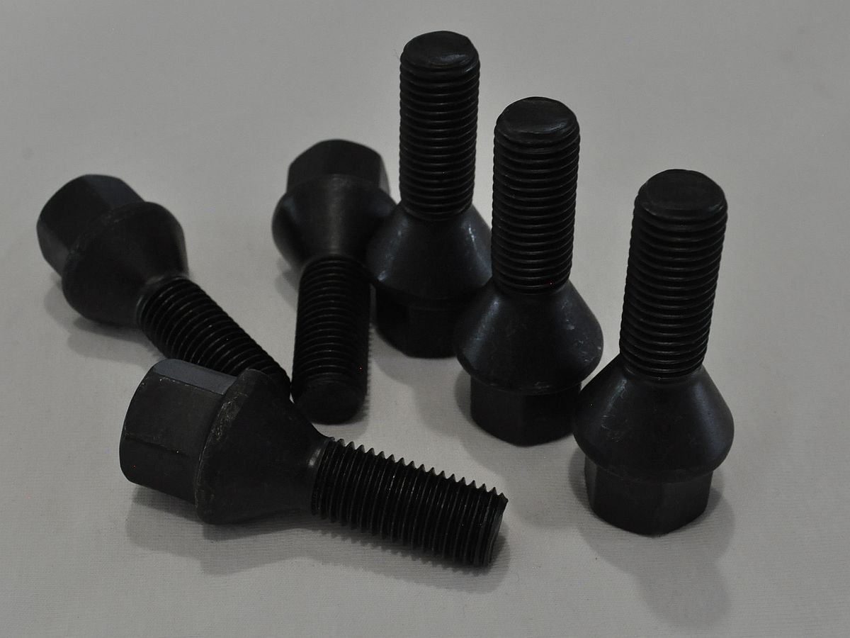 CZARNE ŚRUBY DO KÓŁ / FELG 14 X 1,5 / 14X1,5