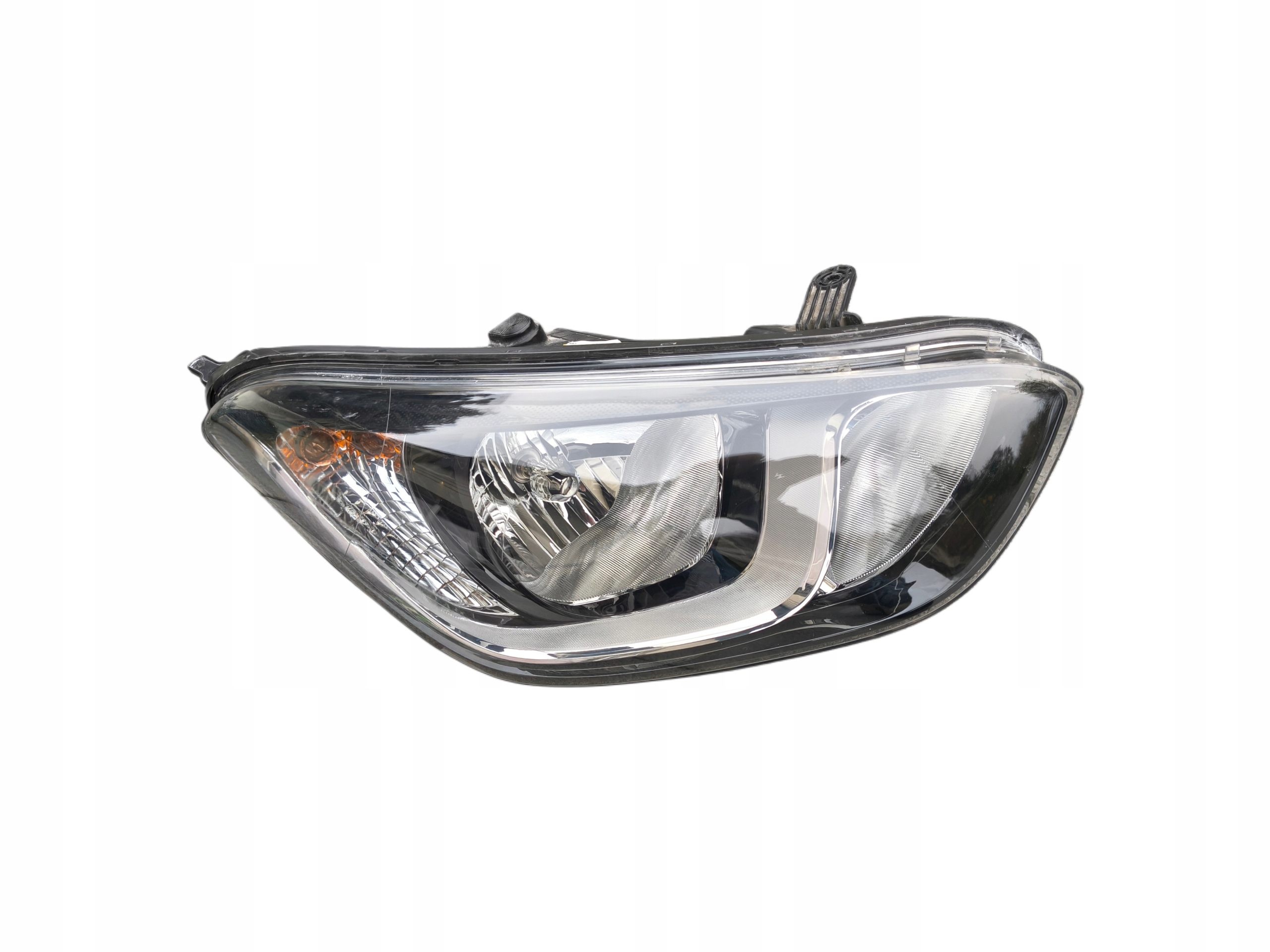 HYUNDAI I20 I-20 2012-2014 przedni prawy reflektor 92102-4P500 Hyundai OE