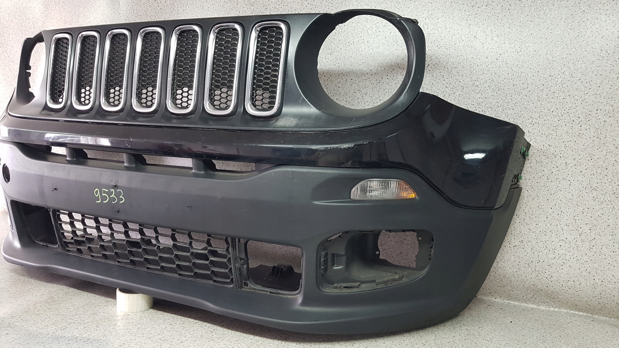 JEEP RENEGADE 2014 - bumper front 9533