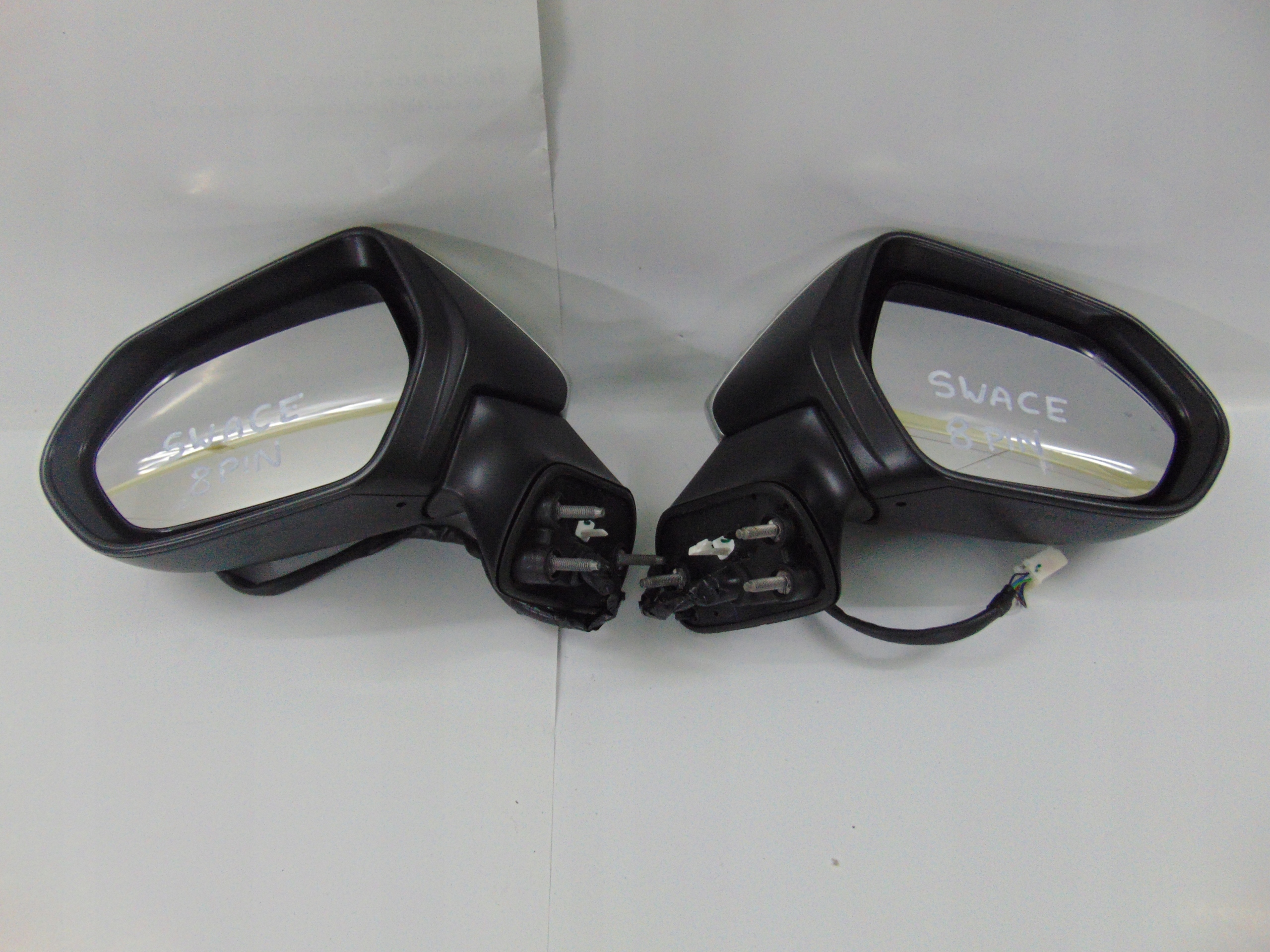 LUSTERKO PRAWE SUZUKI SWACE 8PIN