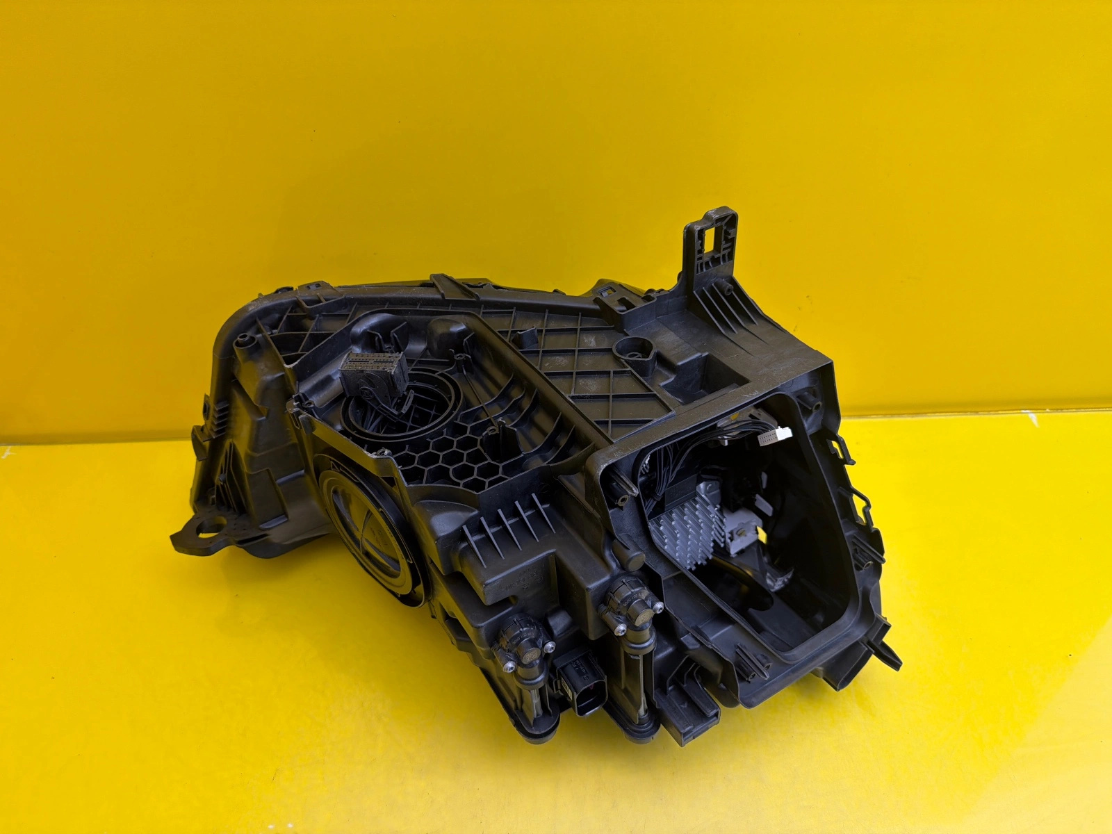 light left front Audi Q3 2 II 83A Full Led 83A941033