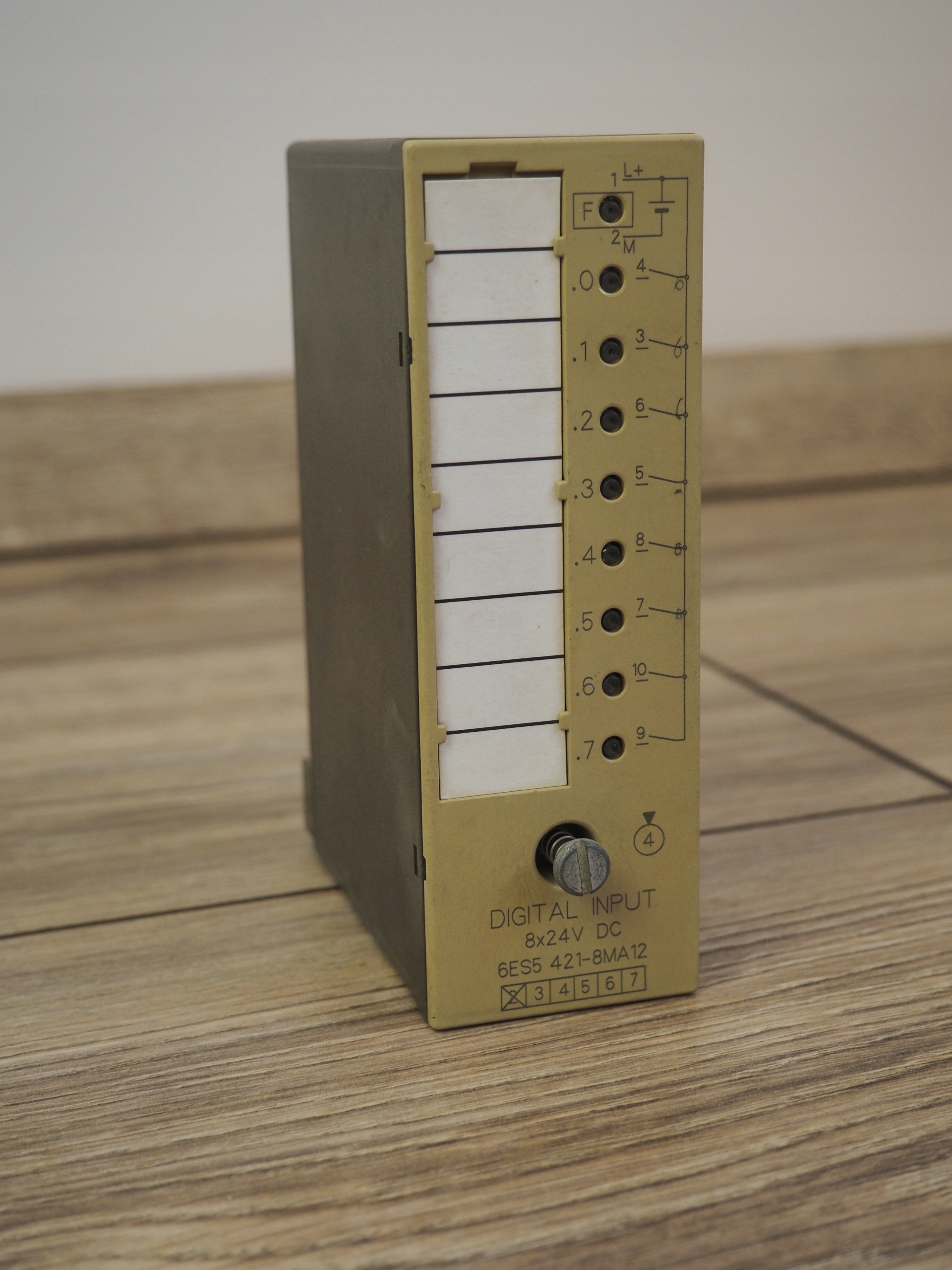 6ES5 421-8MA12 SIEMENS