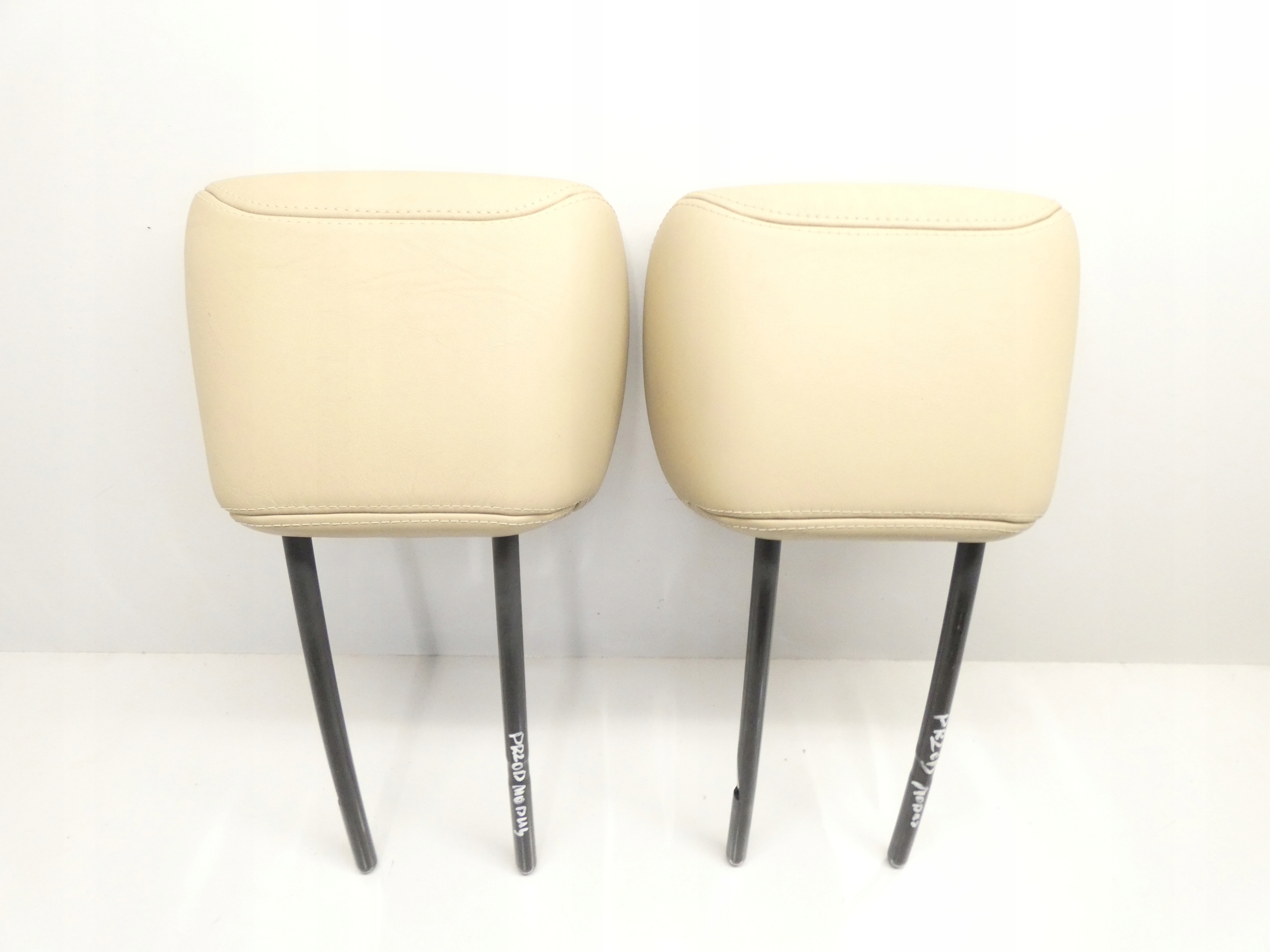 rest front front left right RENAULT MODUS 04-08 leather without