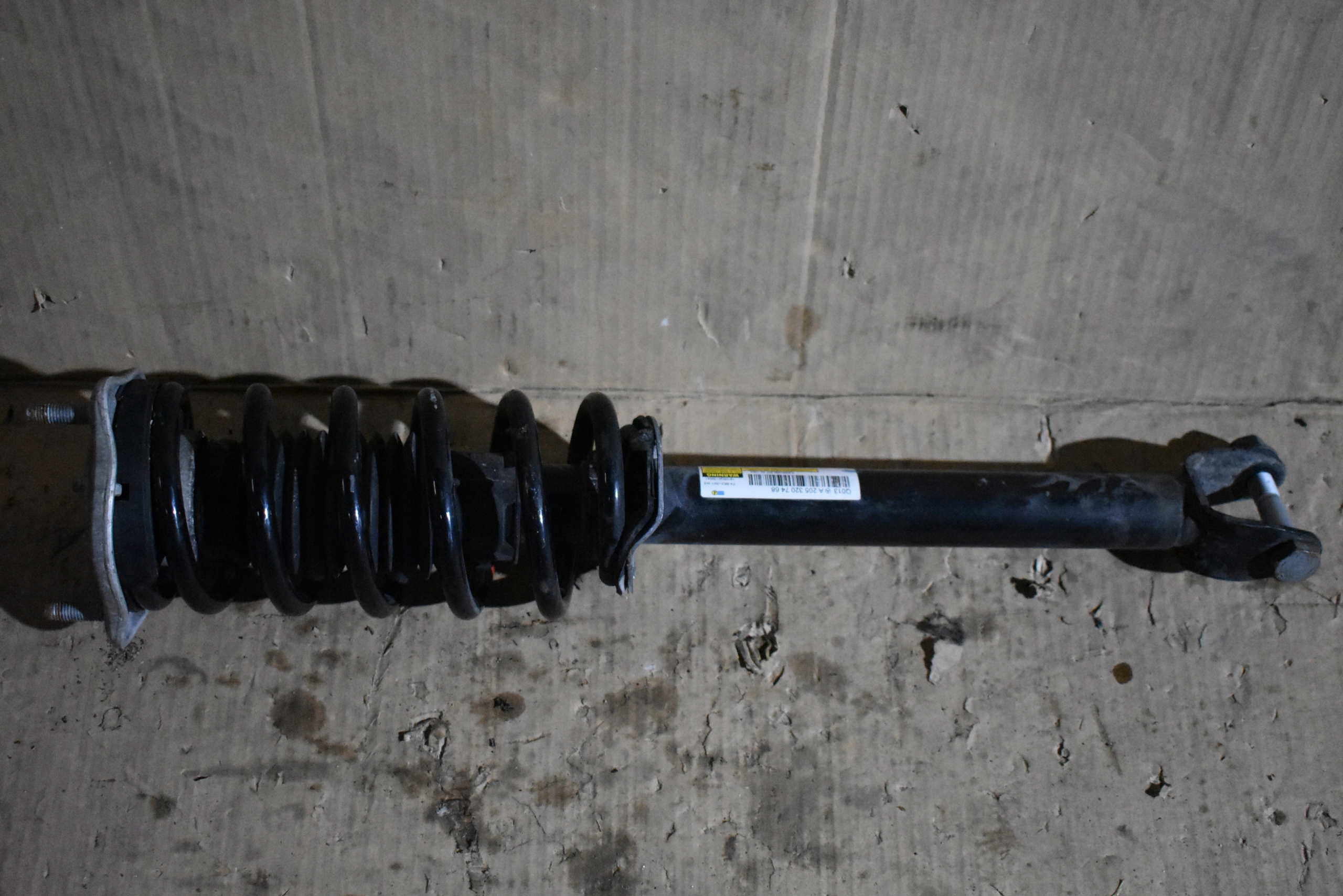 IDEALNY shock absorber front MERCEDES W205 1 9