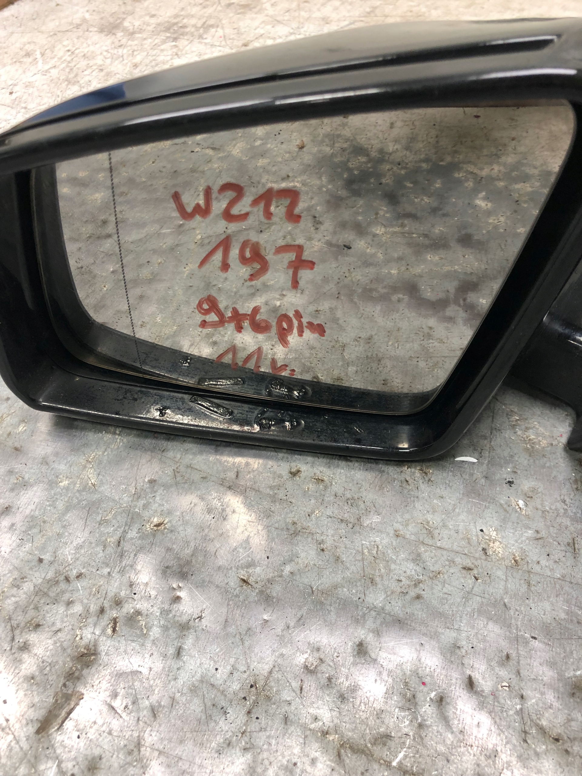 mirror left 9+6 PIN 197 MERCEDES W212 A2128101976