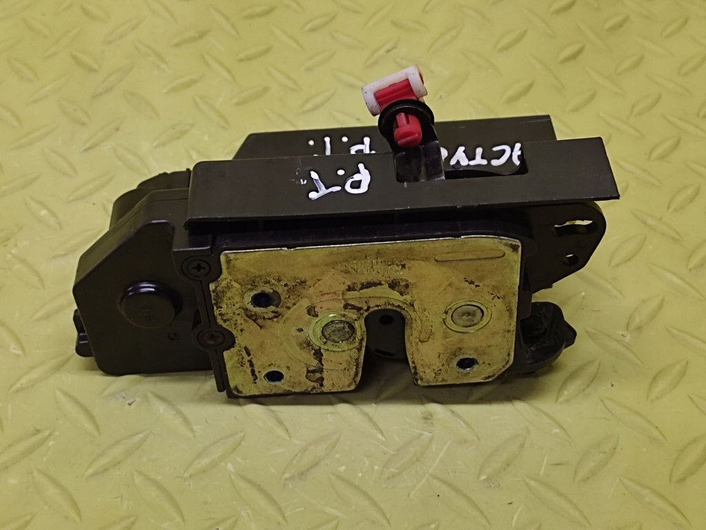 SSANGYONG ACTYON lock door right rear part