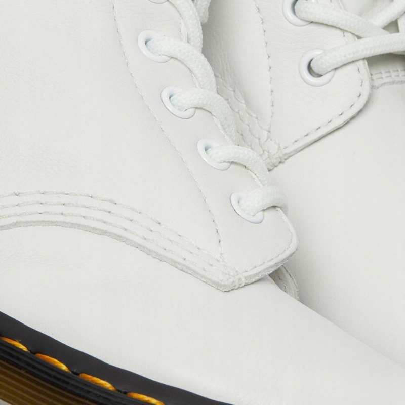 DR. MARTENS PASCAL VIRGINIA OPTICAL WHITE r. 4(37) Długość wkładki 24 cm