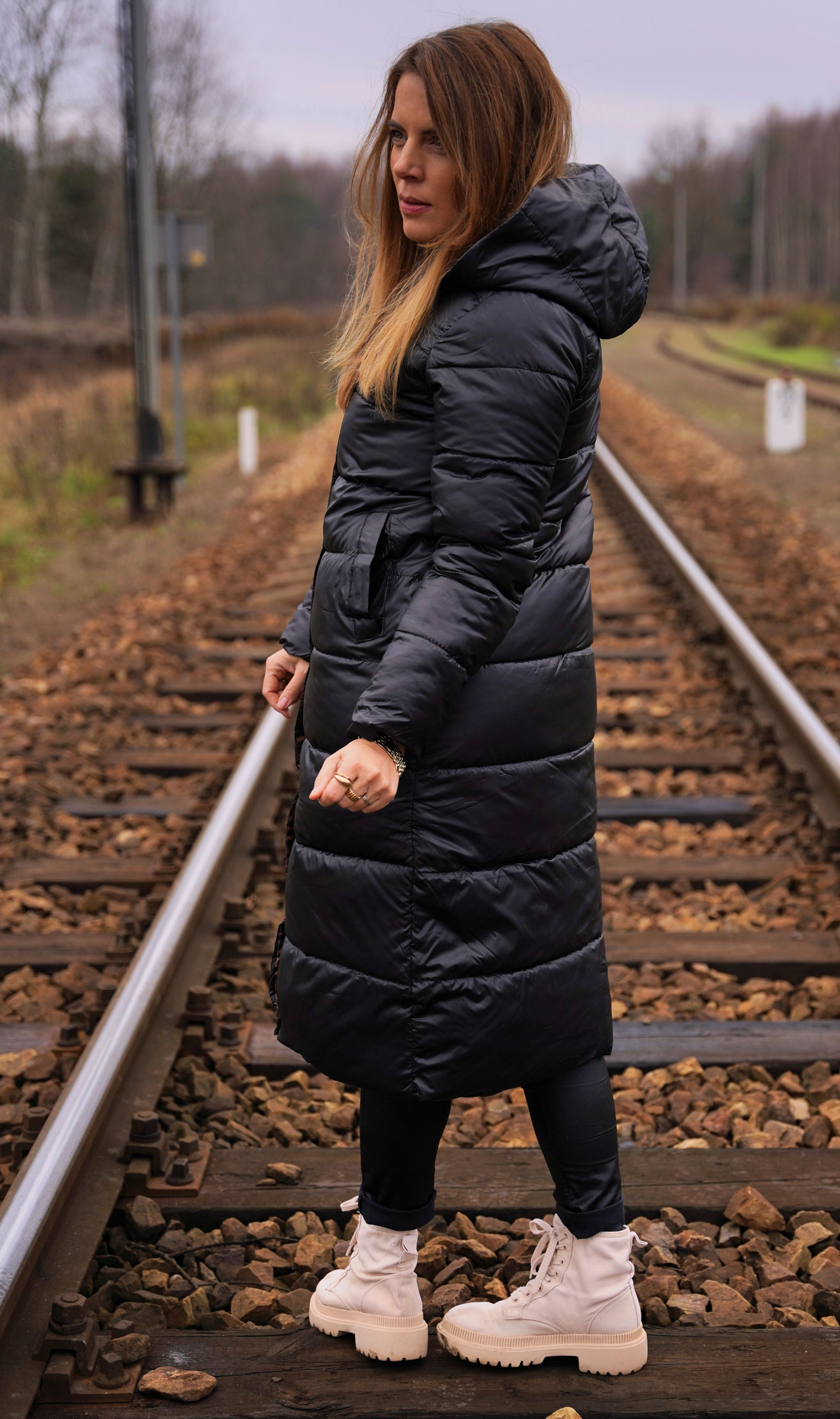 PŁASZCZ ZIMOWY ocieplany AZTEC pikowany KAPTUR XXL Materiał dominujący poliester