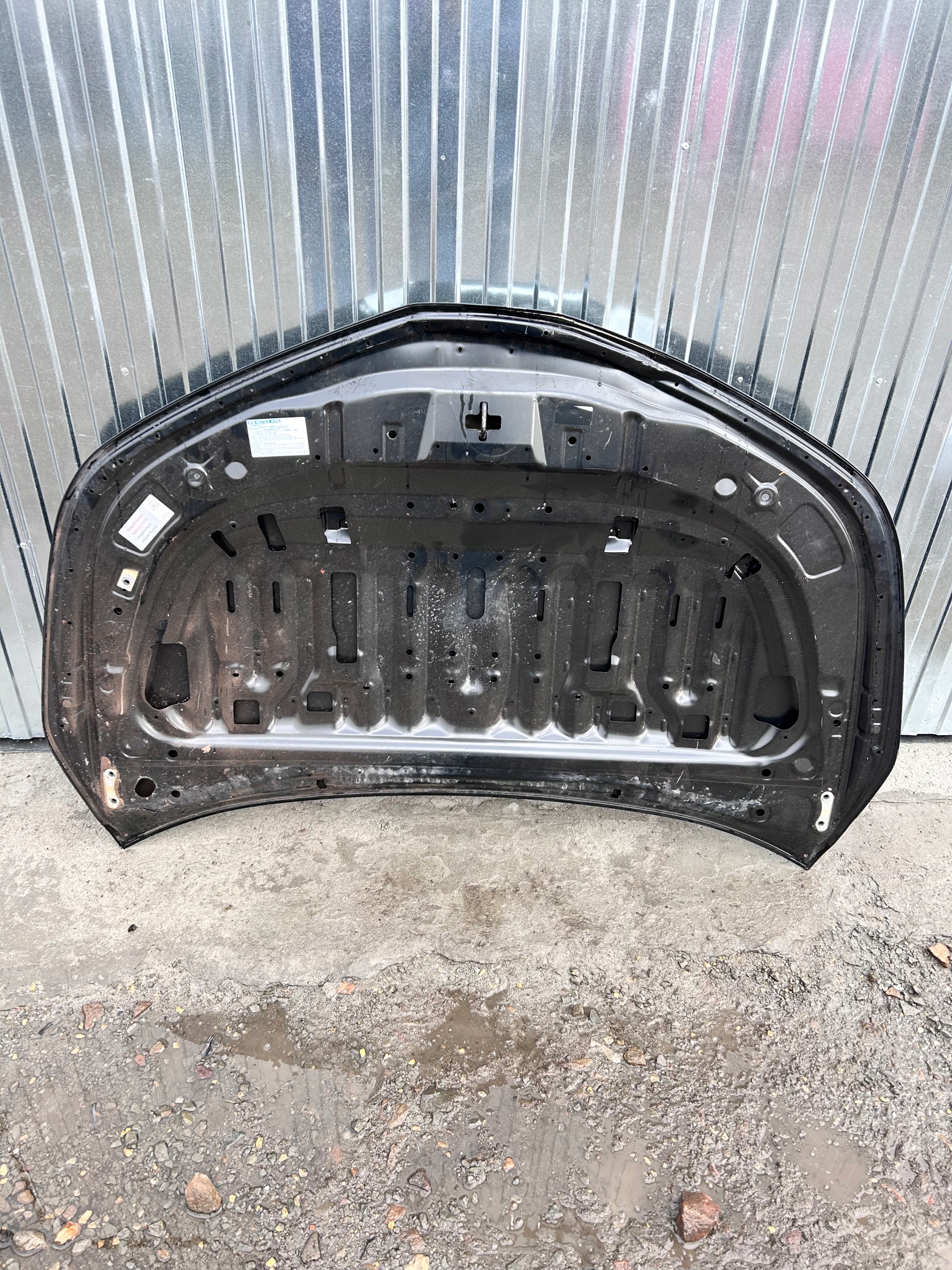 Capot TOYOTA COROLLA E21 Berline NR.073