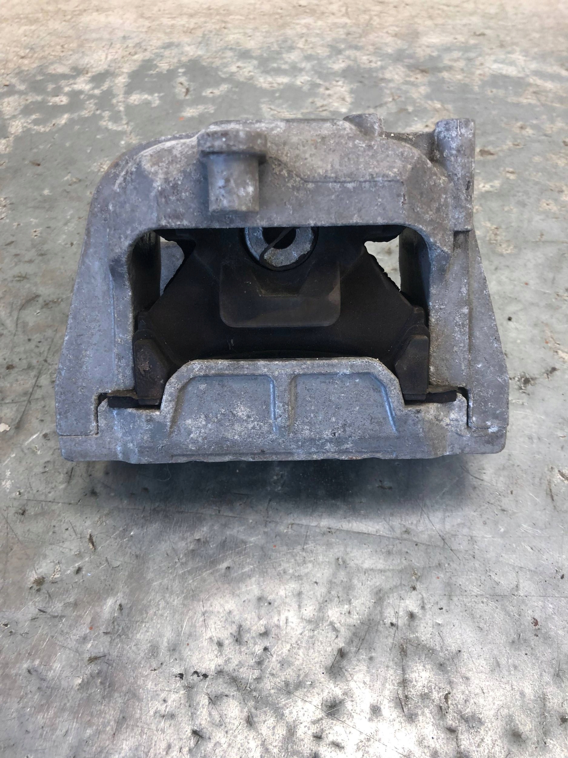 holder engine mount VW AUDI 1K0199262AL