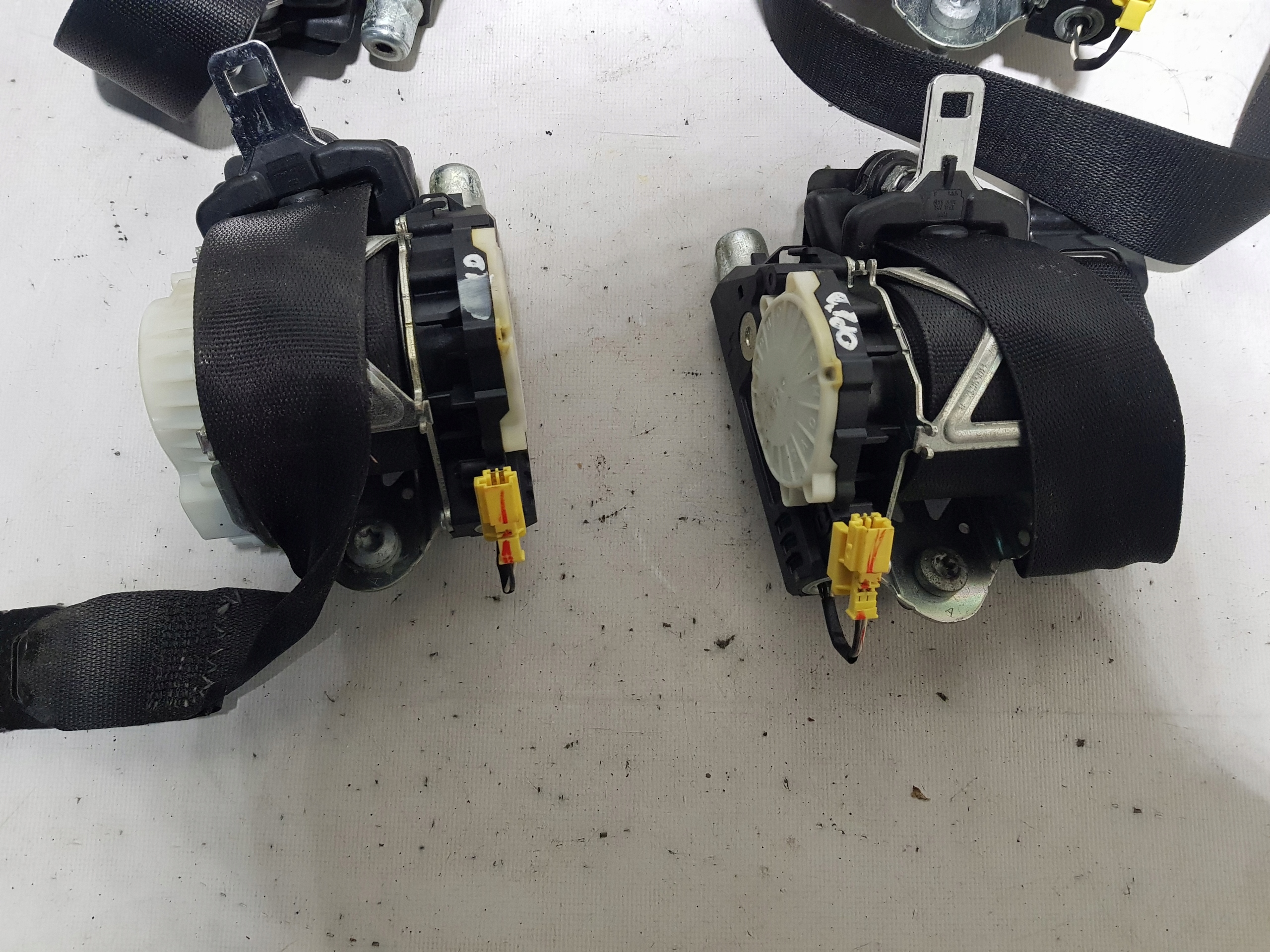 tension belts front left right KOMPLET MERCEDES W251