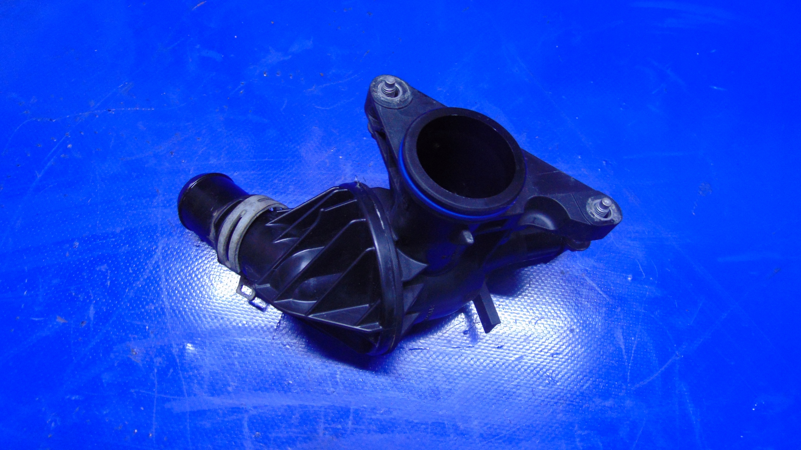 Boîtier thermostat 2.0ECOBLUE FORD TRANSIT MK8 12-24 ROK