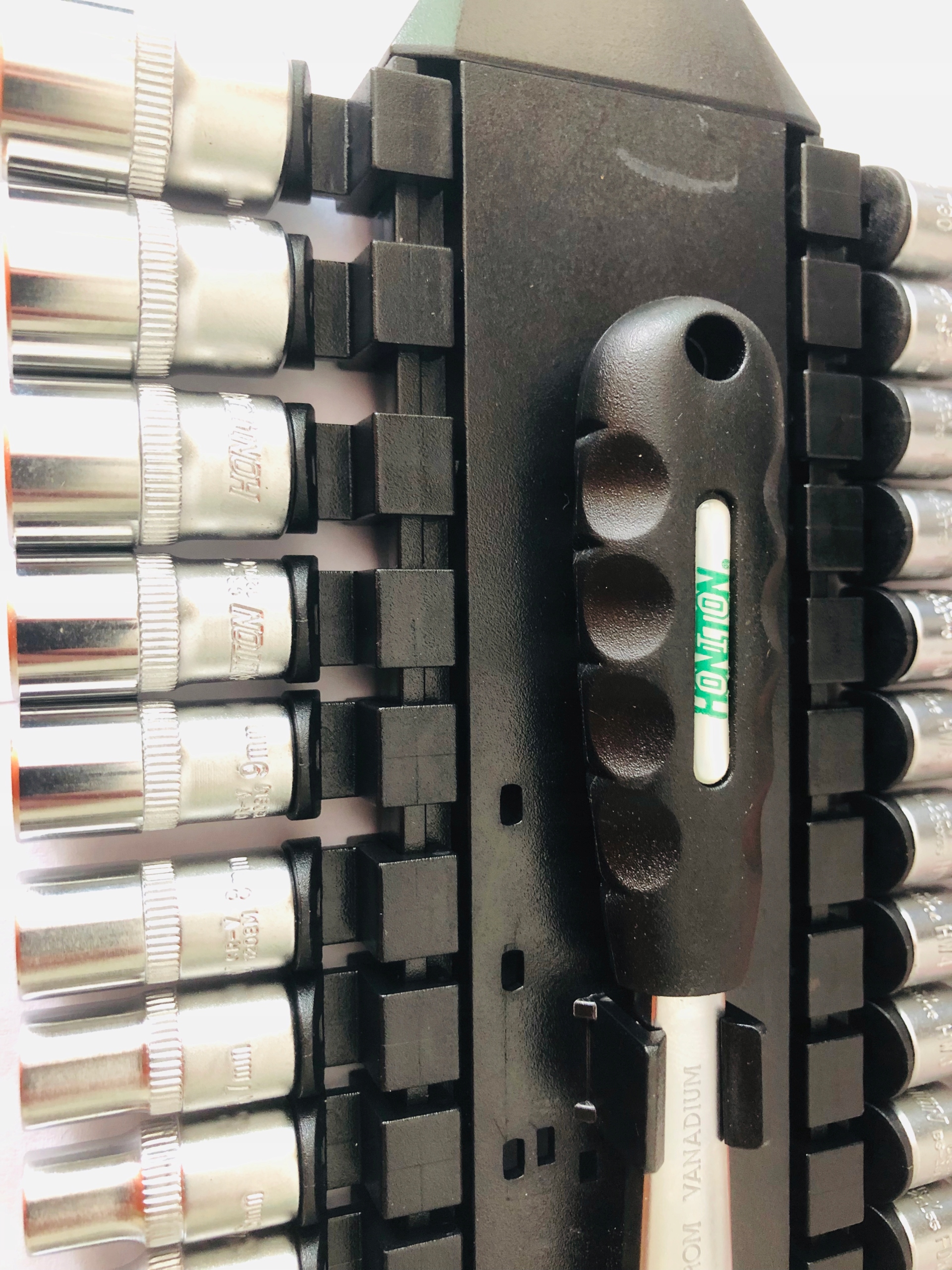 HONITON Zestaw nasadek bitow 1 4 z grzechotka Producent code H1127