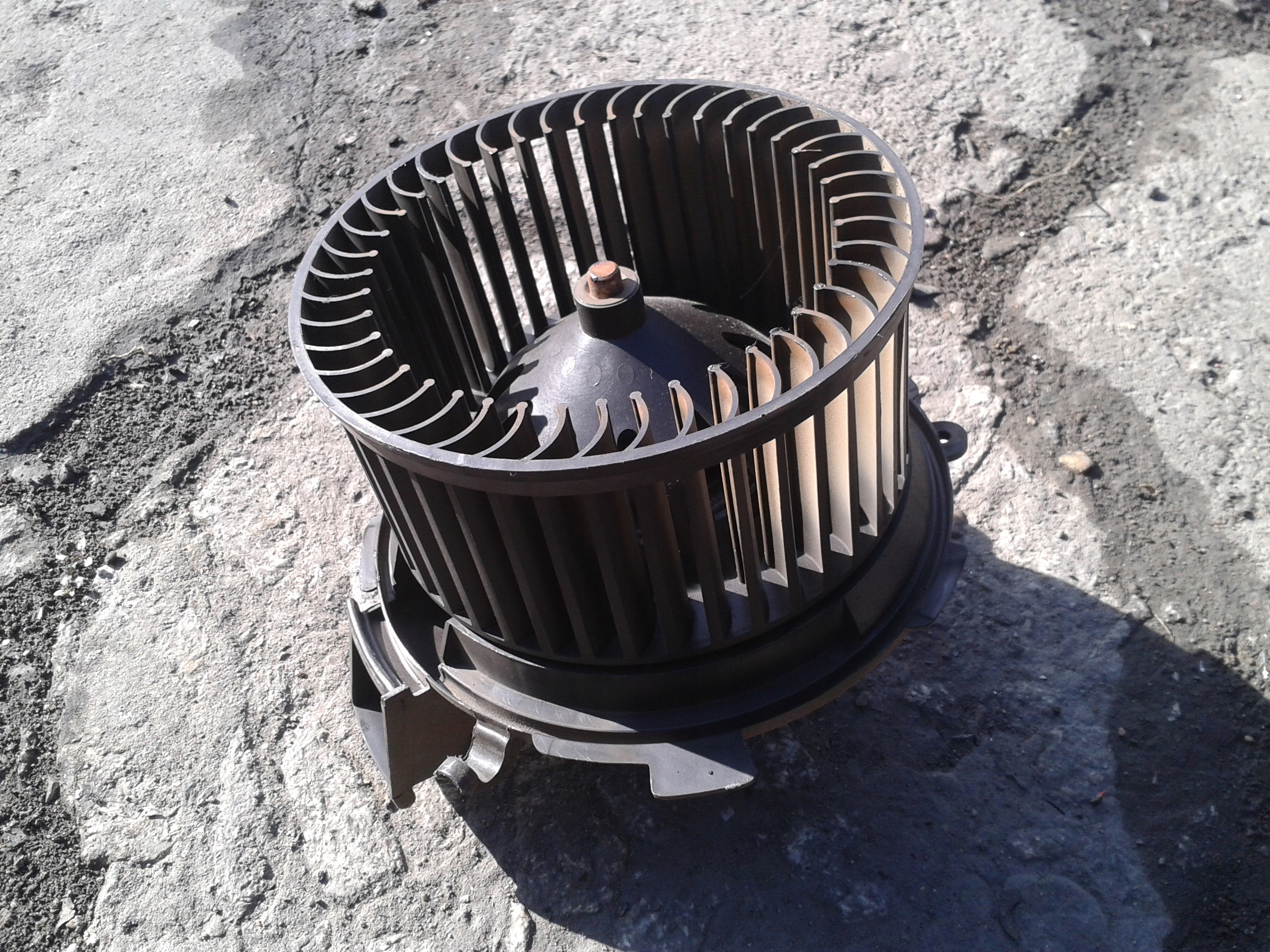 WENTYLATOR NAGRZEWNICY PEUGEOT 206+ EUROPA