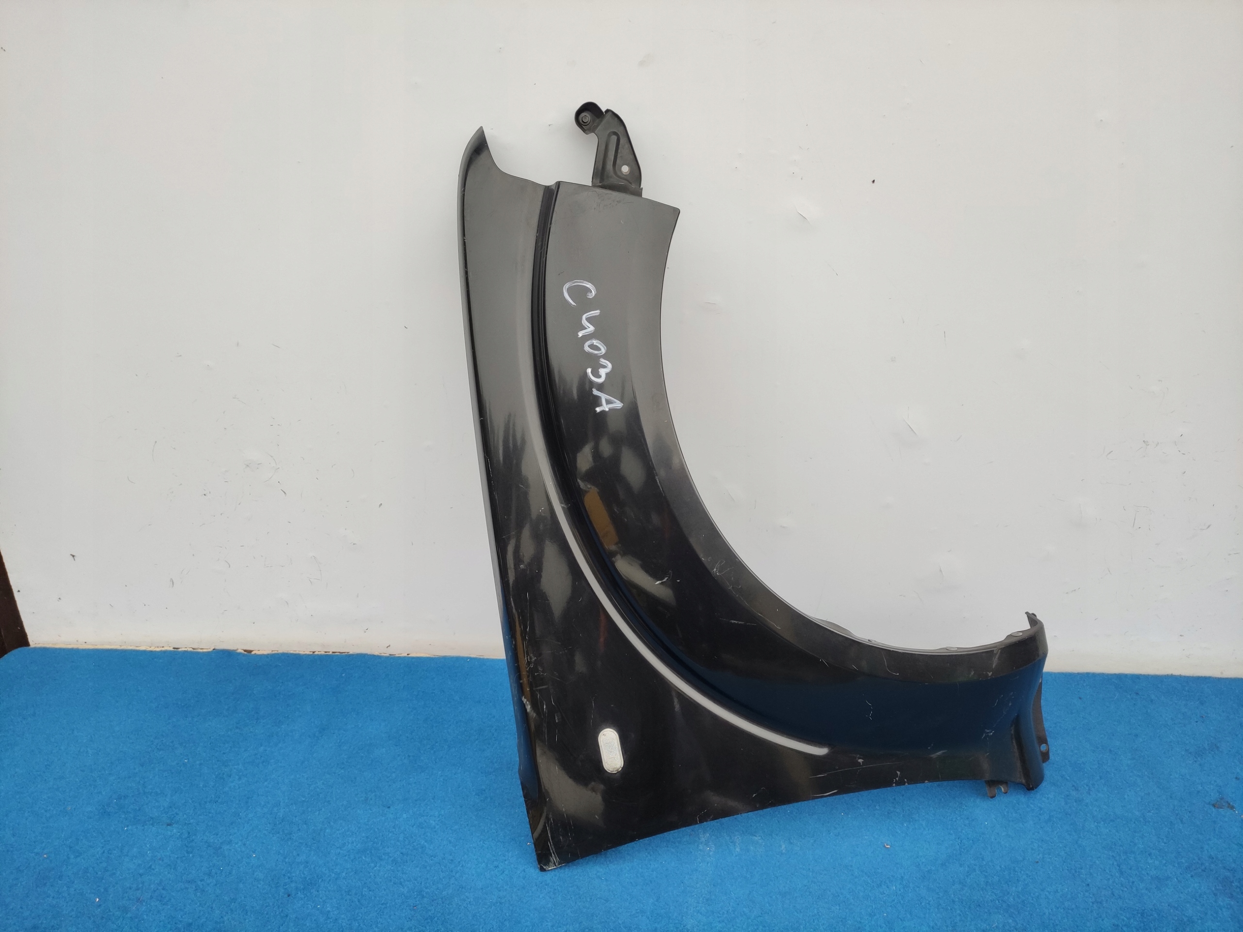 NISSAN NAVARA D40 PATHFINDER right fender front 63100-JR330 C403A