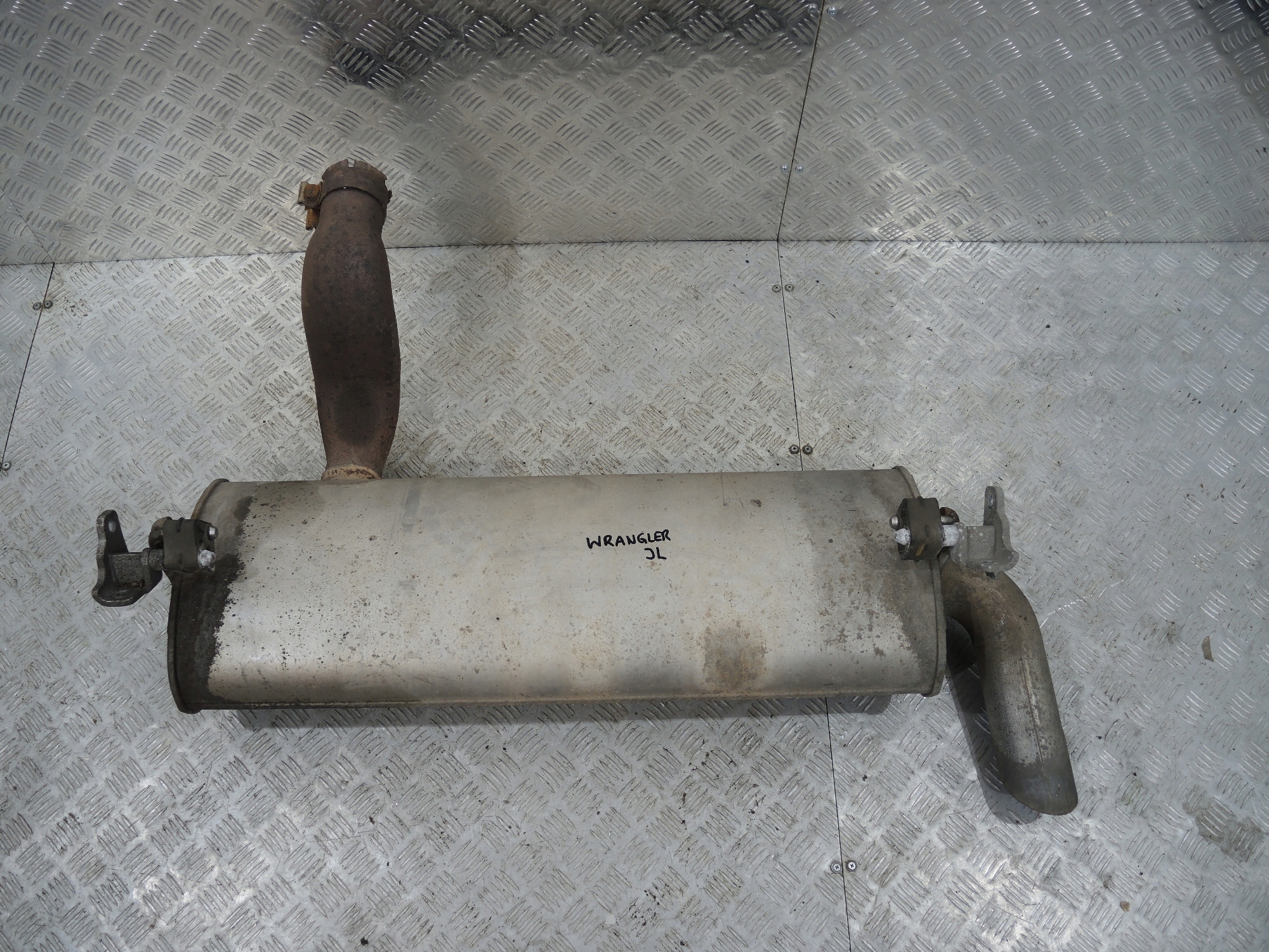 JEEP WRANGLER JL 2,0T SAHARA TŁUMIK