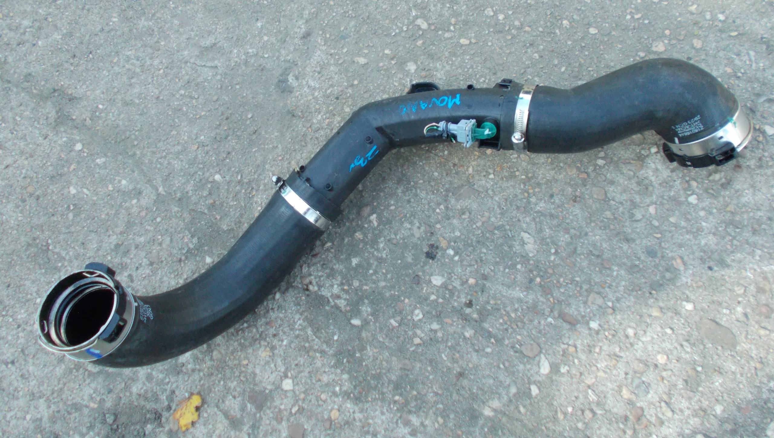 RENAULT MASTER III 2.3 DCI BITURBO Schlauch luft intercooler 44600588R