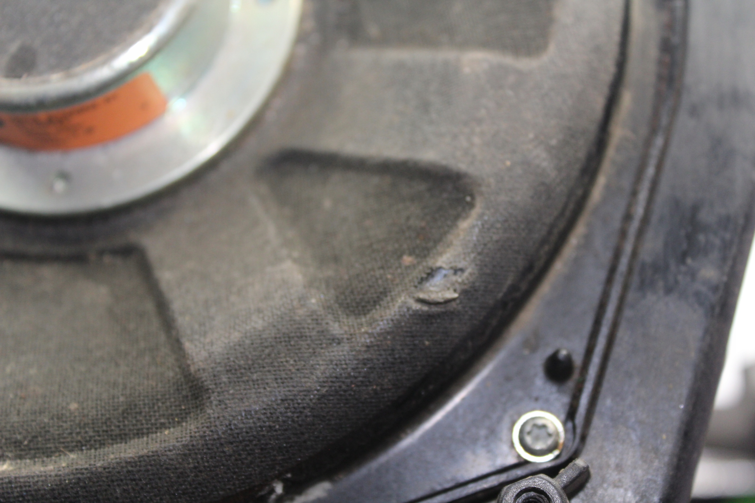 BMW E60 E63 GLOSNIK SUBWOOFER PRAWY LOGIC7 9143133 Car type Passenger cars