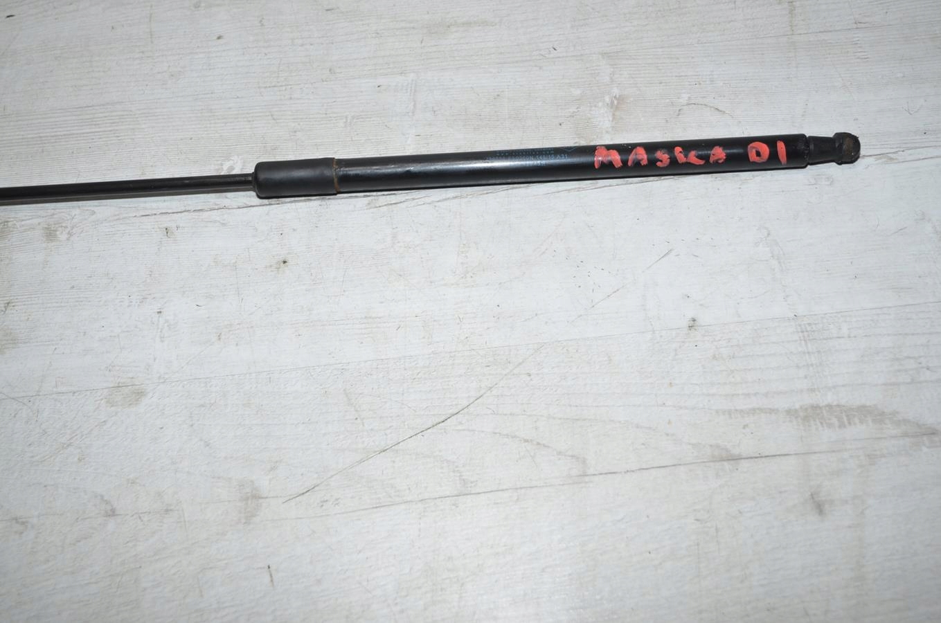 damper bonnets 654712943R Dacia Duster and LIFT 15r