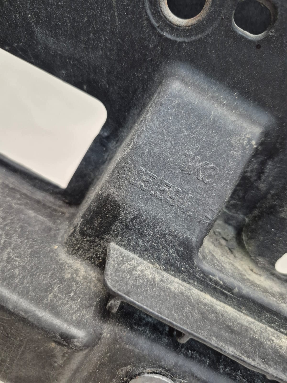 VW GOLF V 5 03-09 support panel for radiators pillar