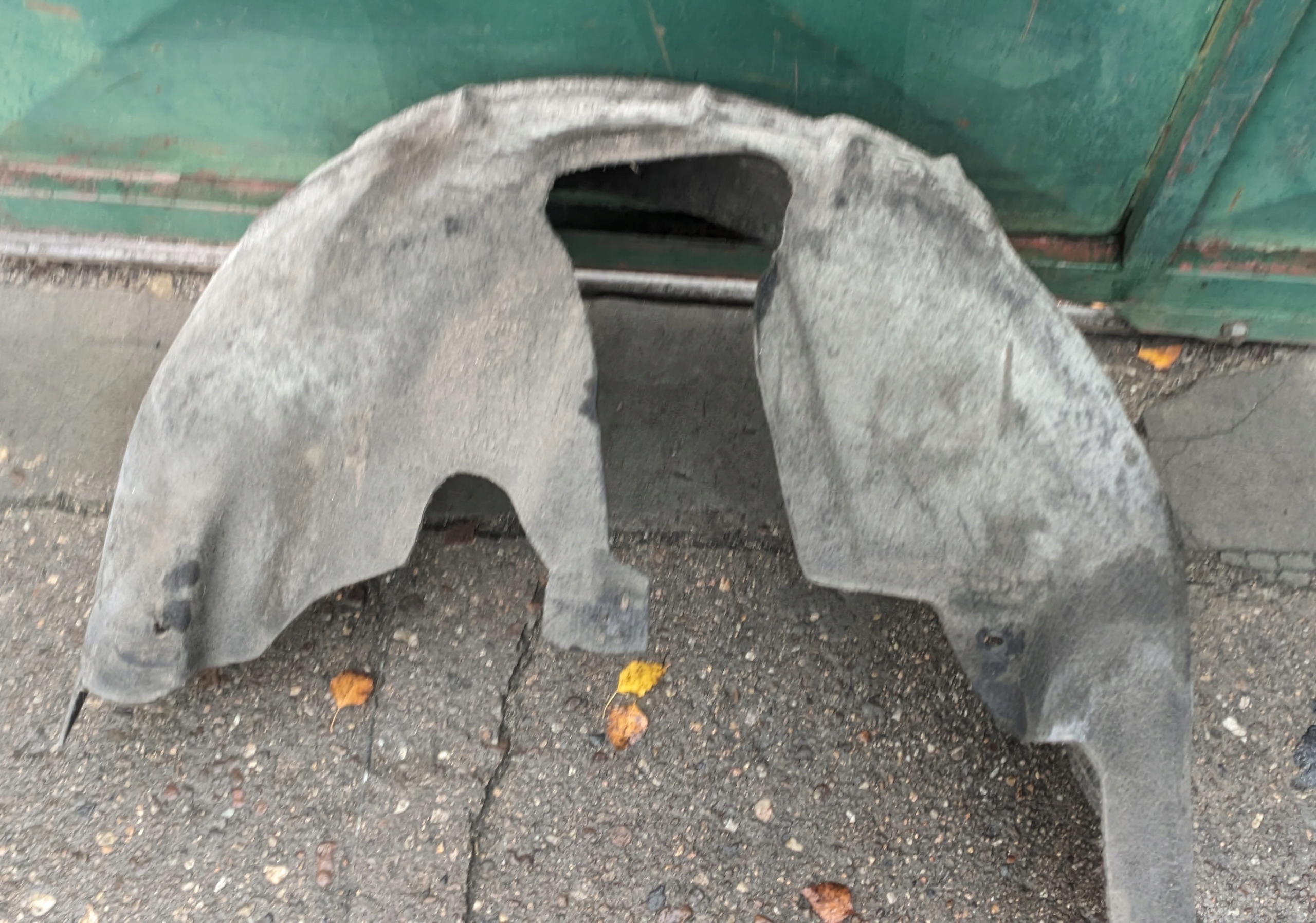 VW GOLF V KOMBI 2.0 TDI 09R mudguard right rear part