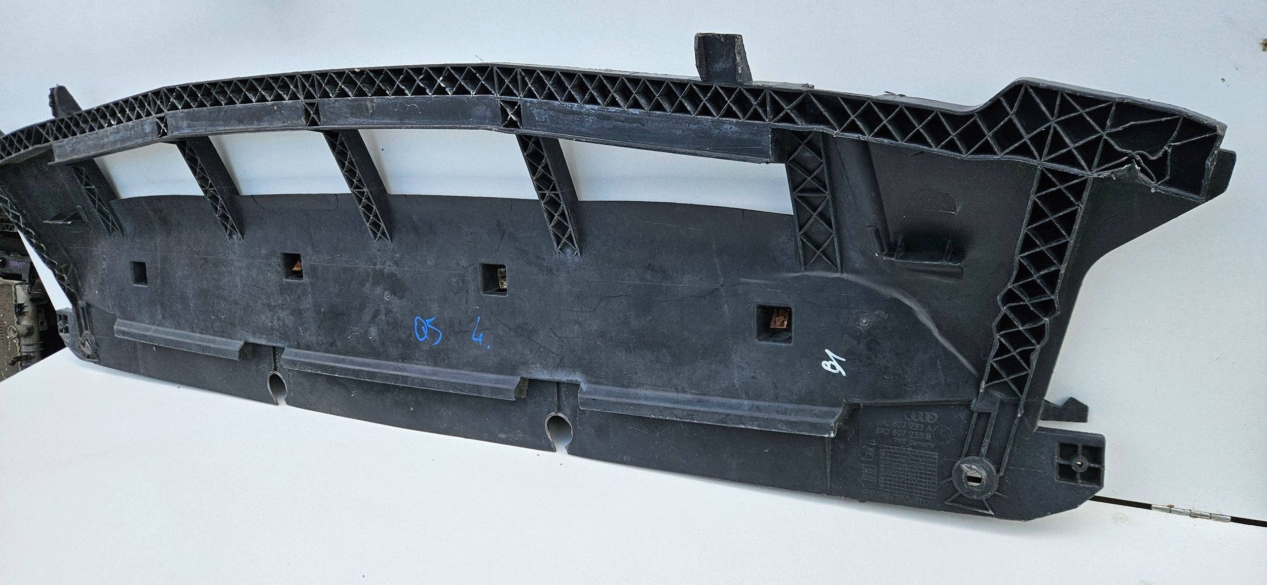 Audi Q5 8R cover cover below front bumper pillar 8R0807233A