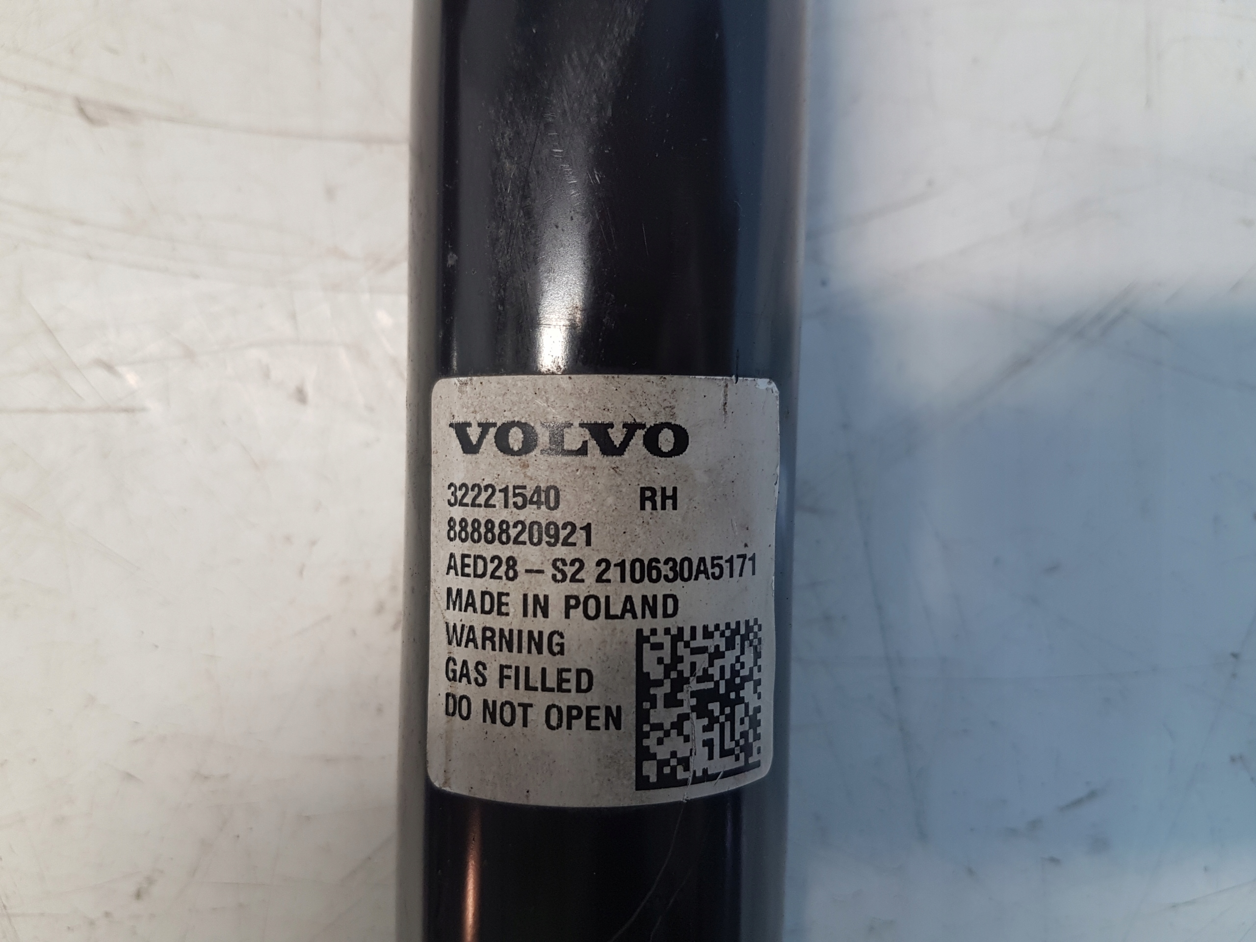 VOLVO XC40 T3 shock absorber rear part left right