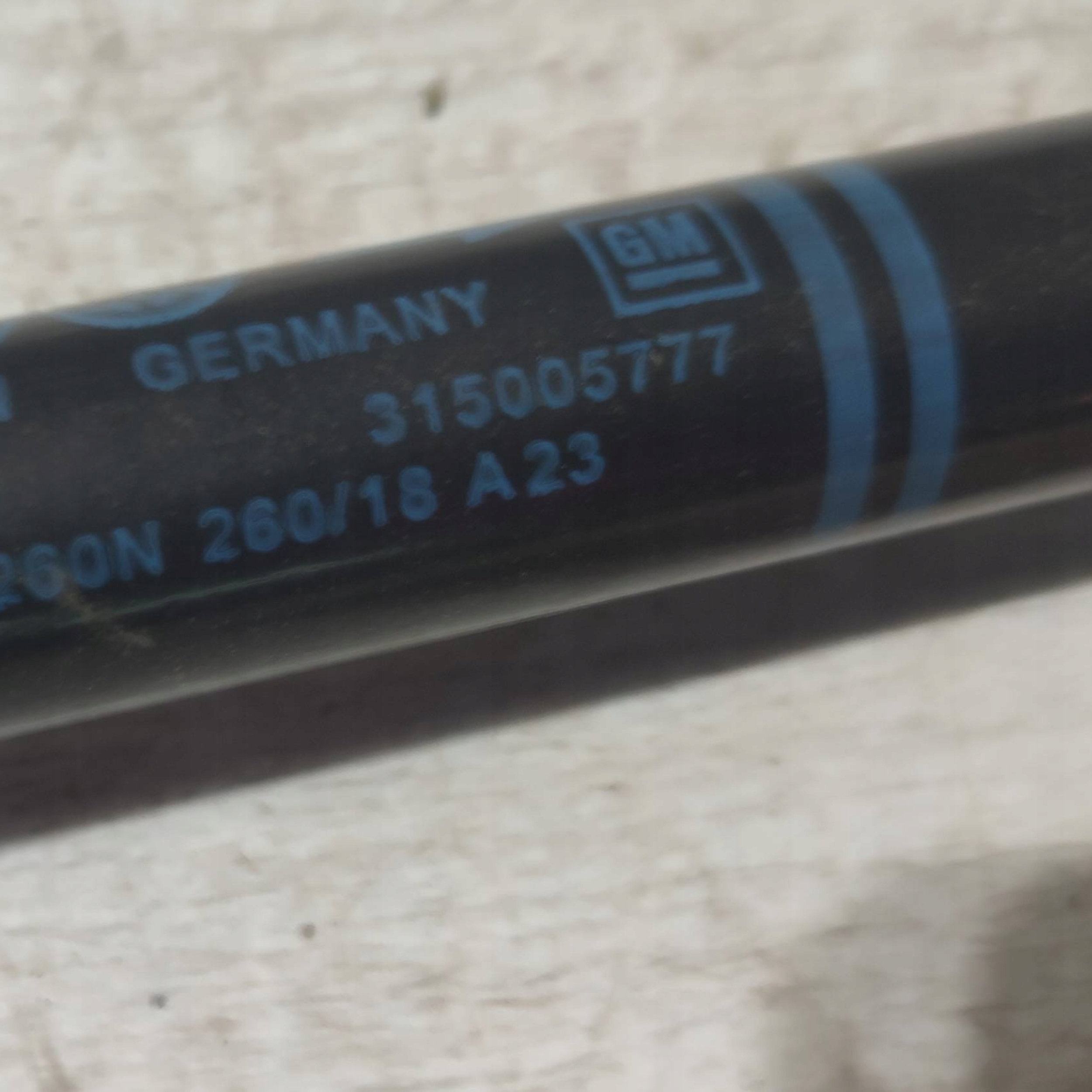 Opel Corsa E 2018 rear part side left damper bonnet
